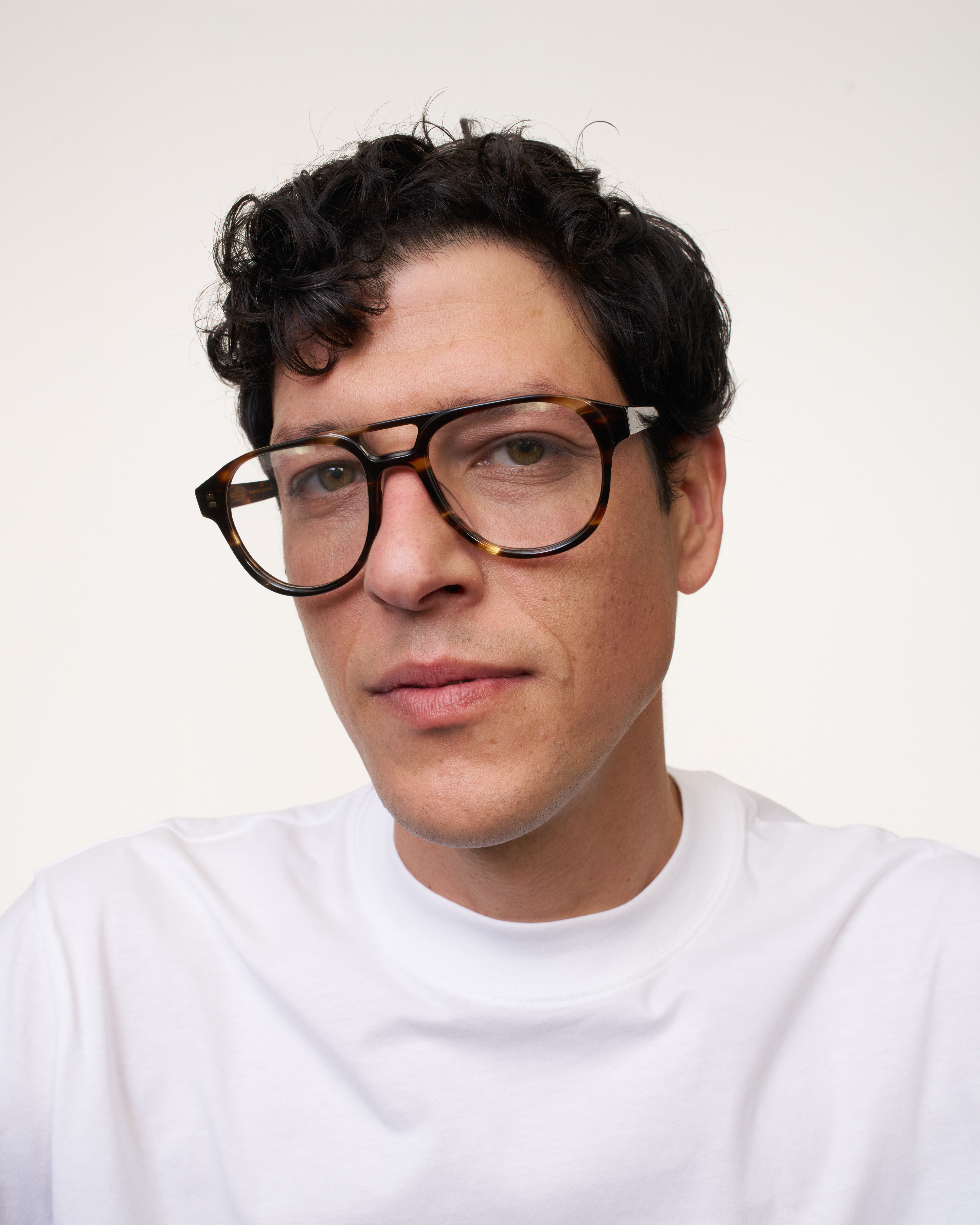 Domino Tigerwood | Oval Acetate Glasses | Ace & Tate