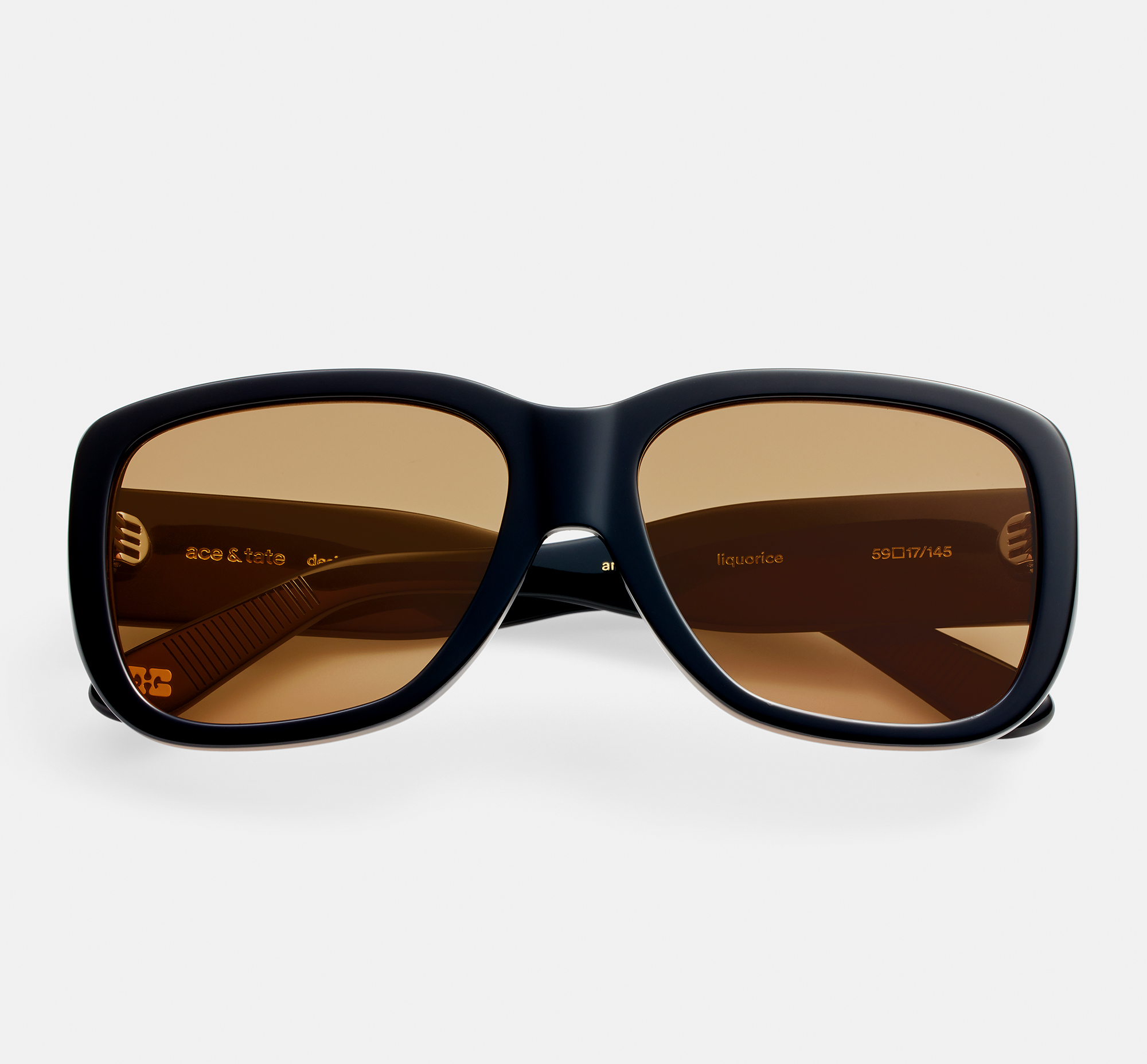 antonio-ganni-liquorice-sun- 