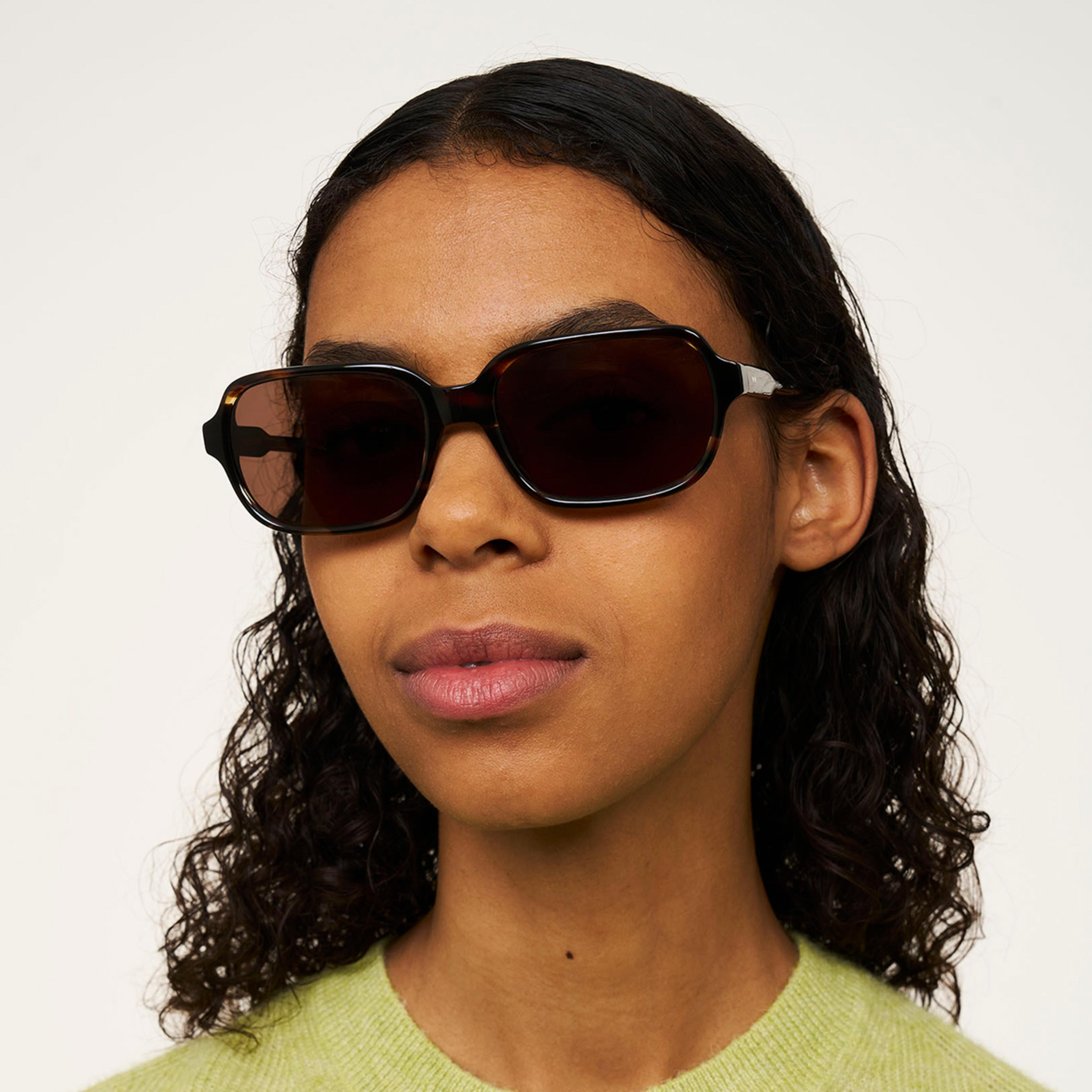 Ace & Tate Sunglasses | Square Bio acetate in Brown