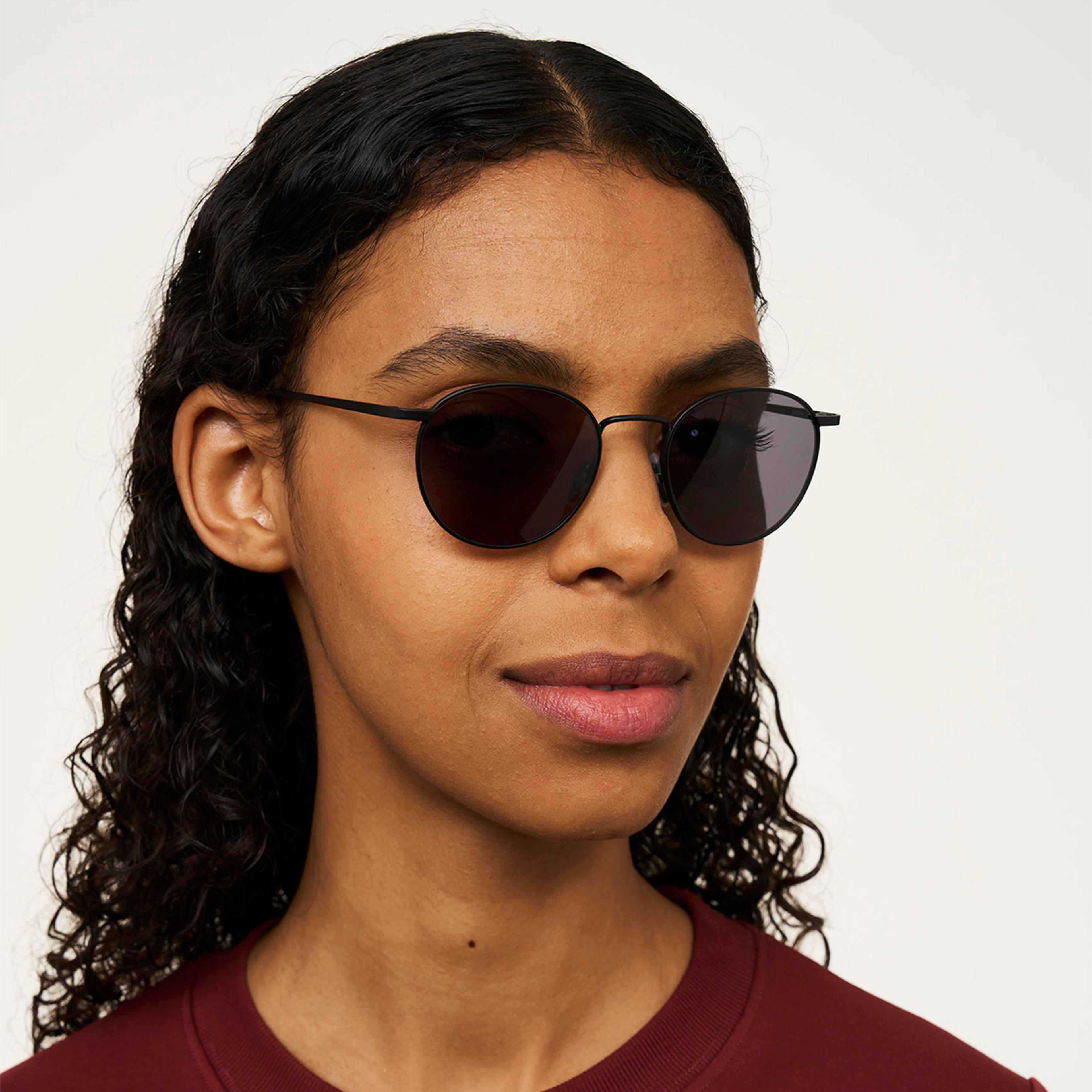 Ace & Tate Sunglasses | Round Metal in Black