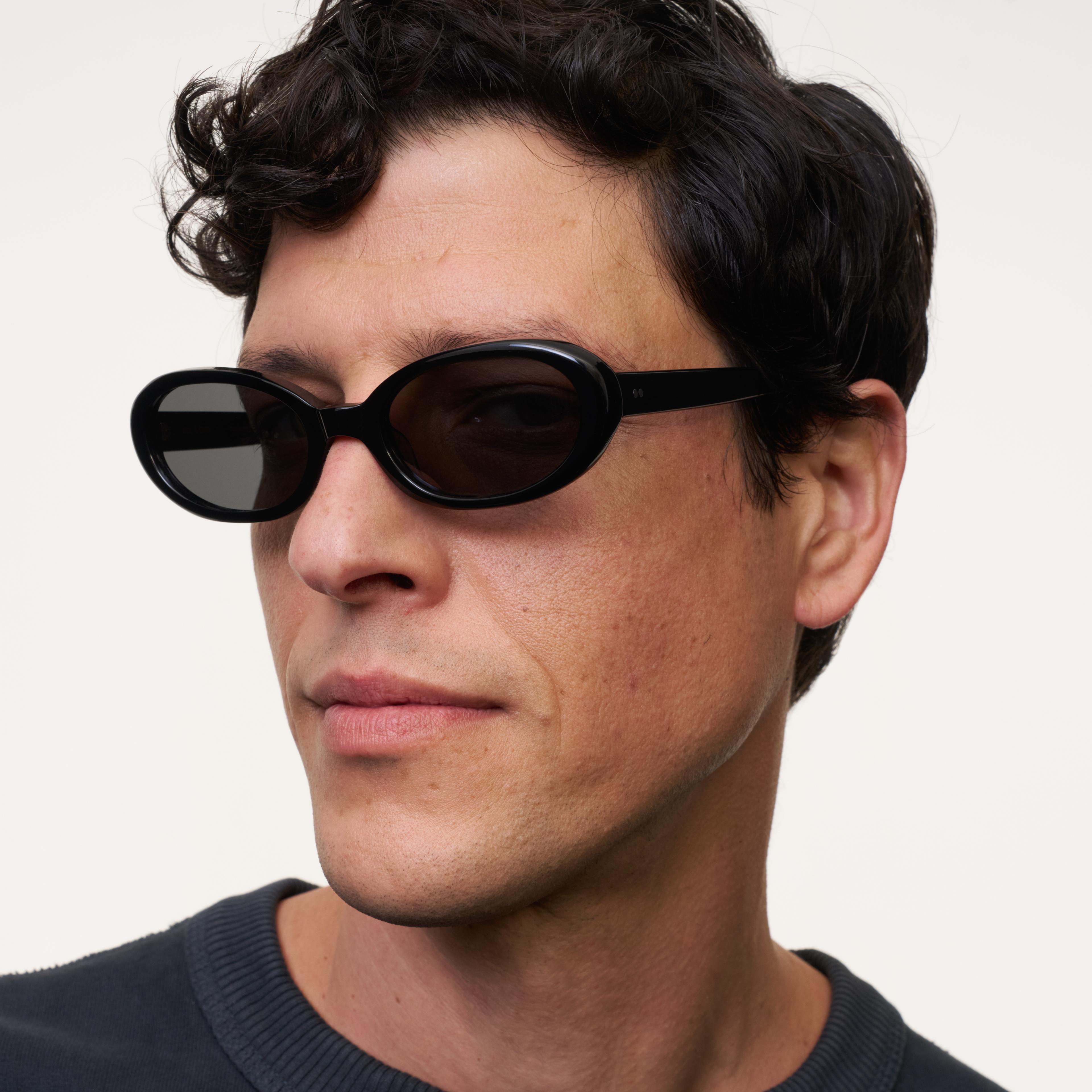 Ace & Tate Sonnenbrillen | Oval Acetat in Schwarz