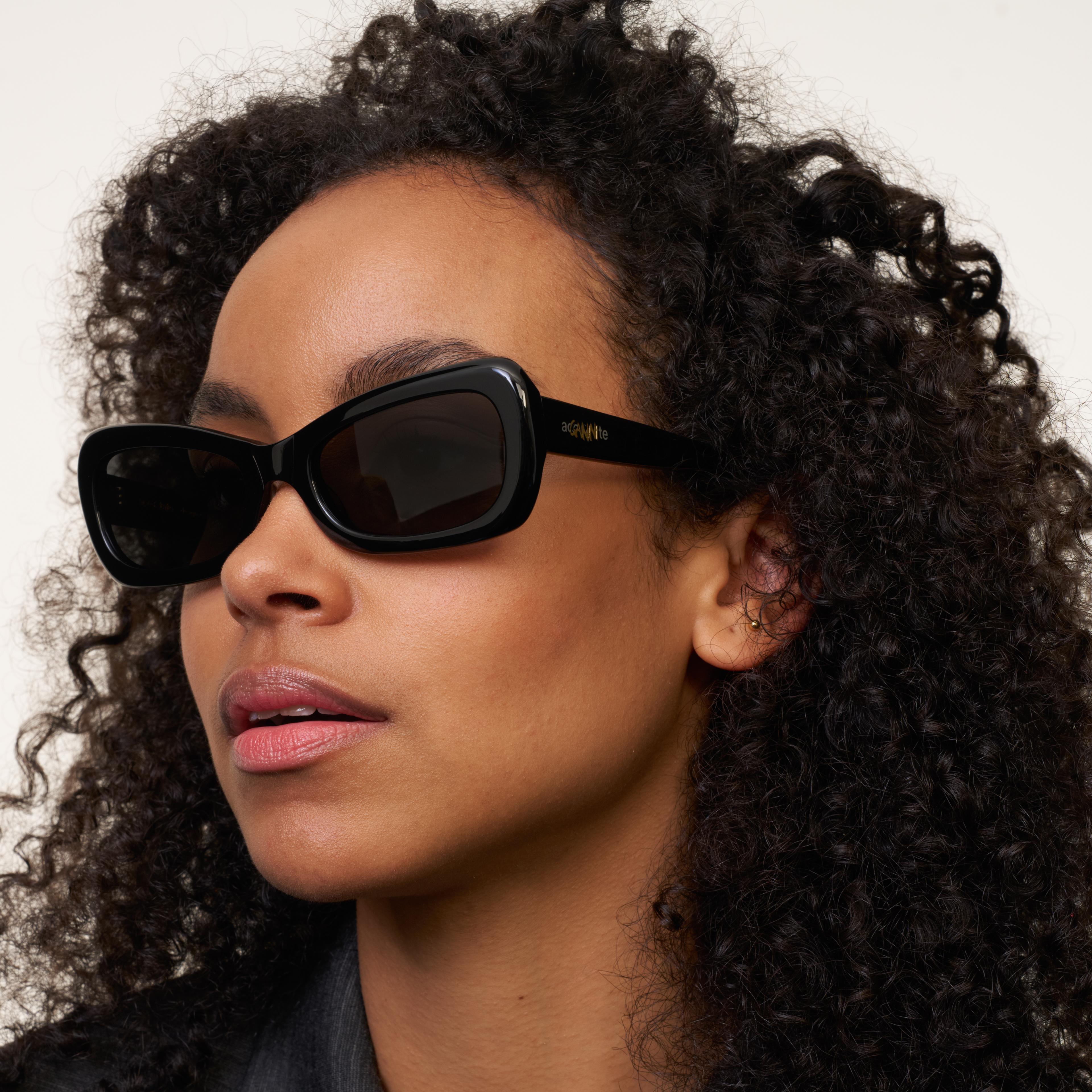 Ace & Tate Sonnenbrillen | Oval Acetat in Schwarz