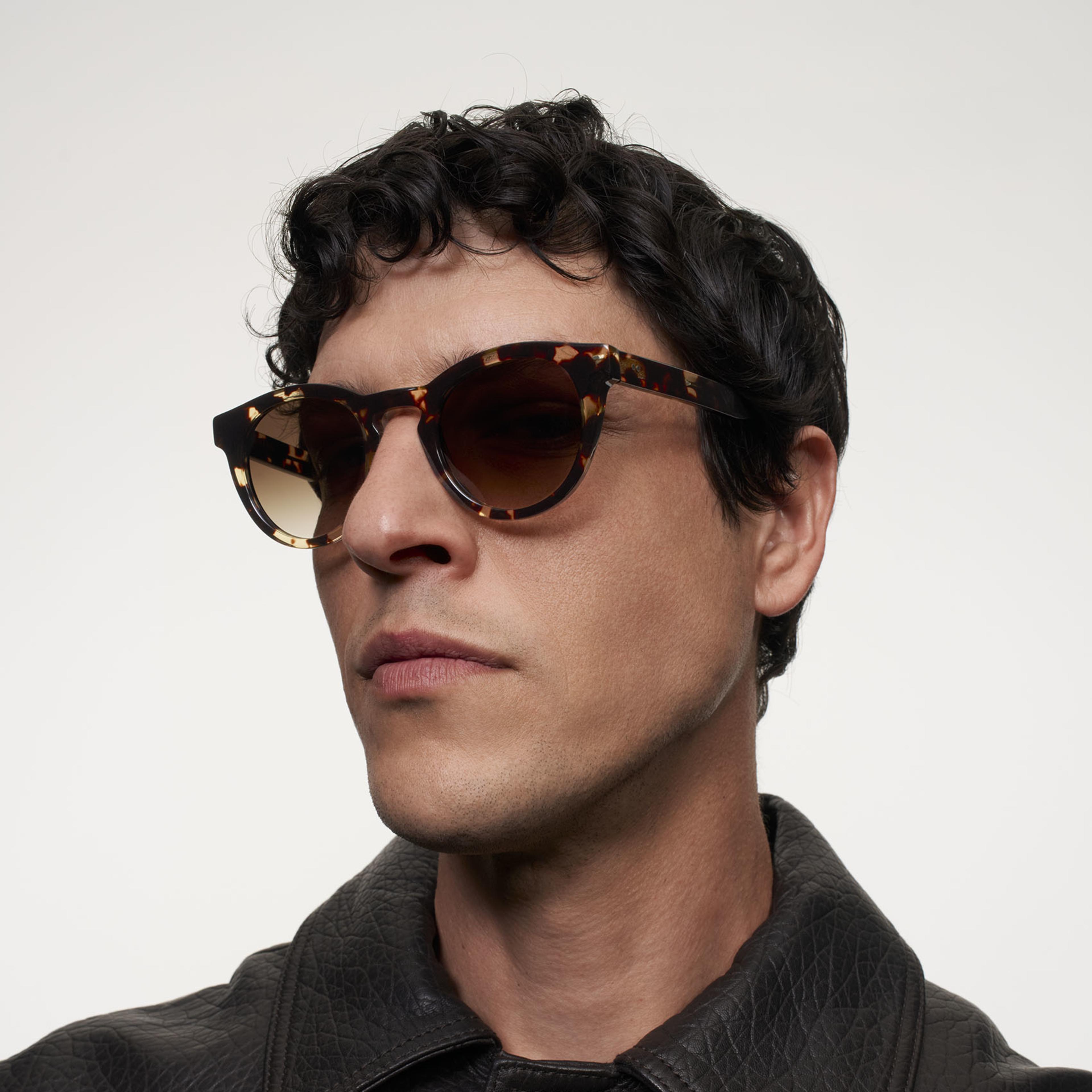 Ace & Tate Sunglasses | Round Acetate in Brown