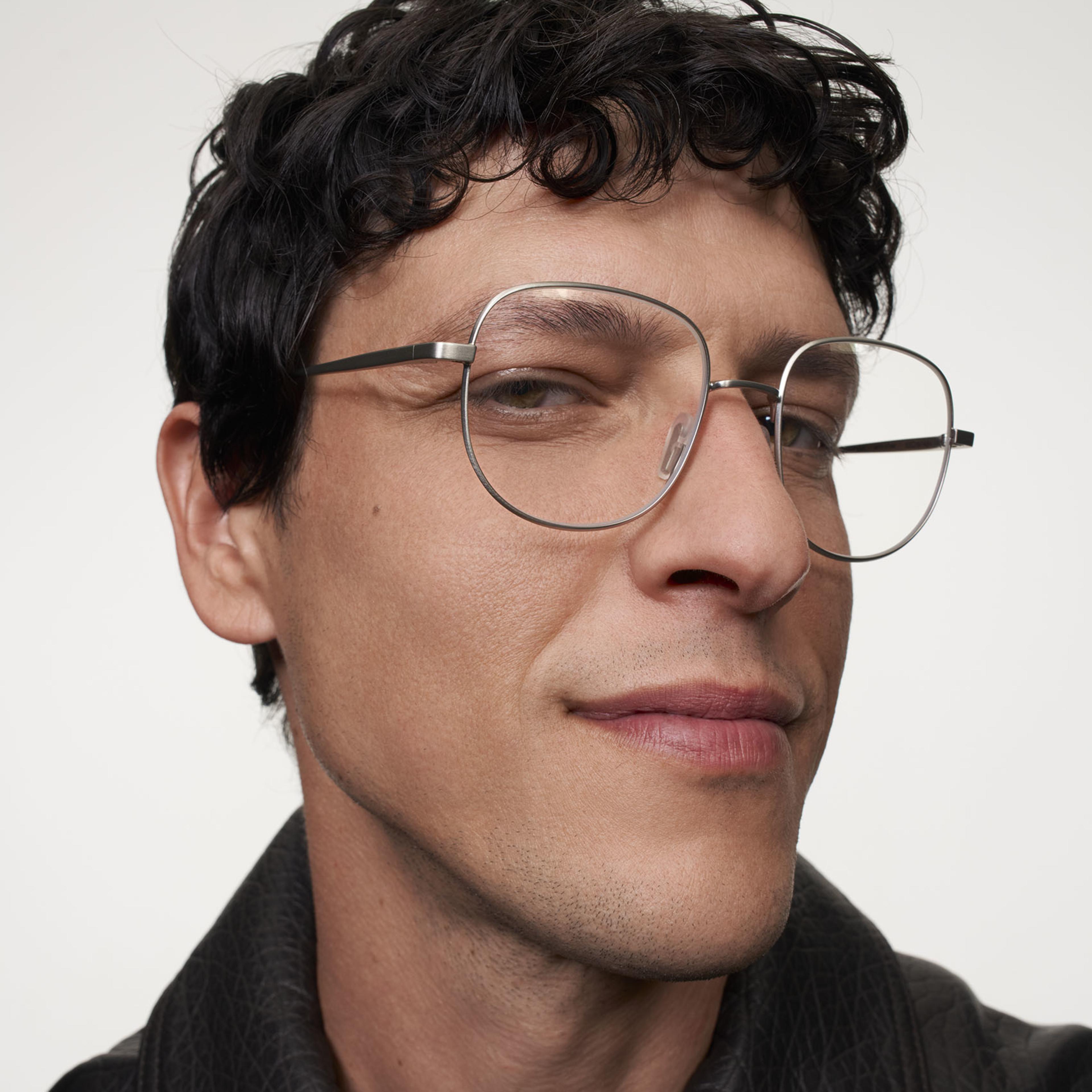 Ace & Tate Glasses | Round Metal in Silver