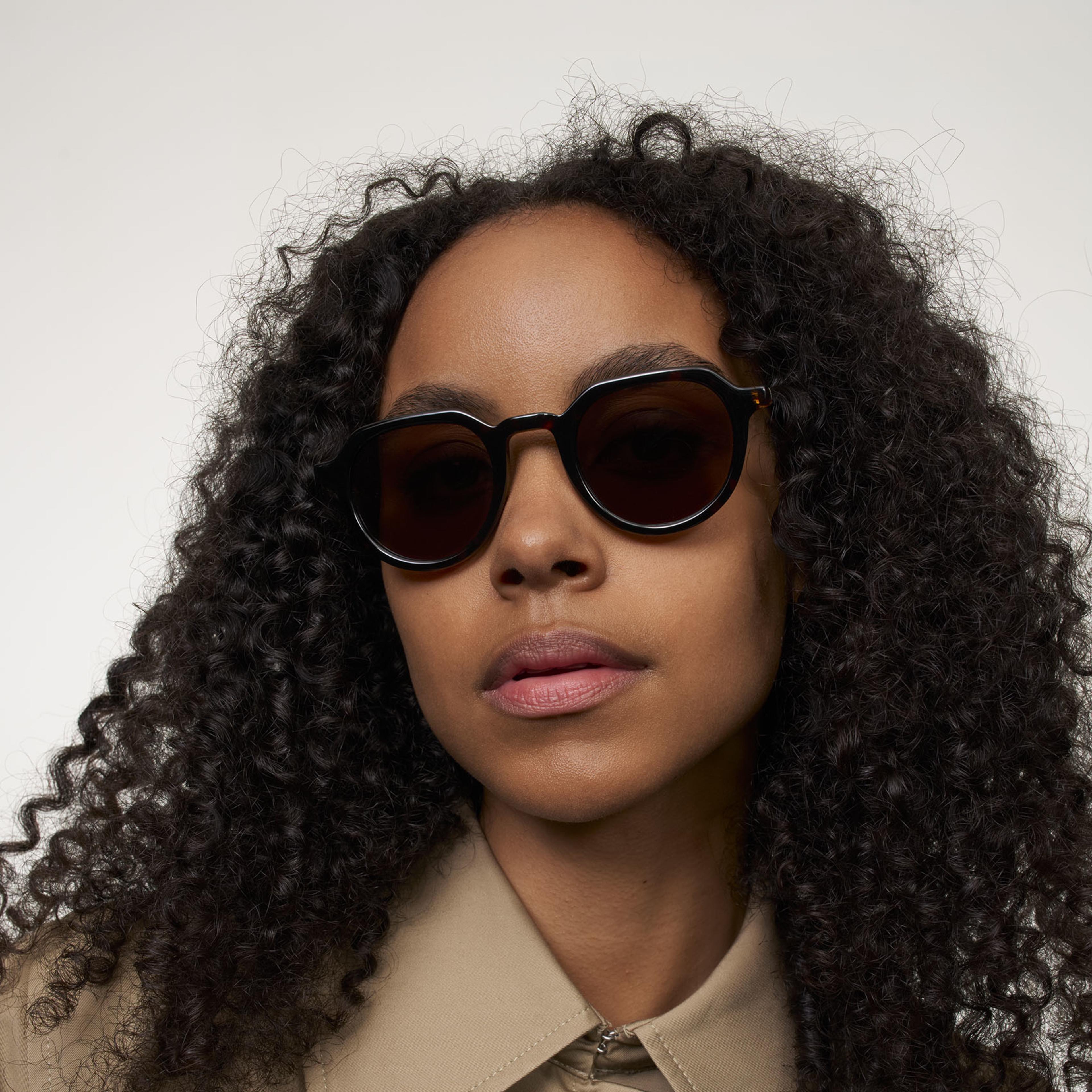 Ace & Tate Sunglasses | Round Acetate in tortoise