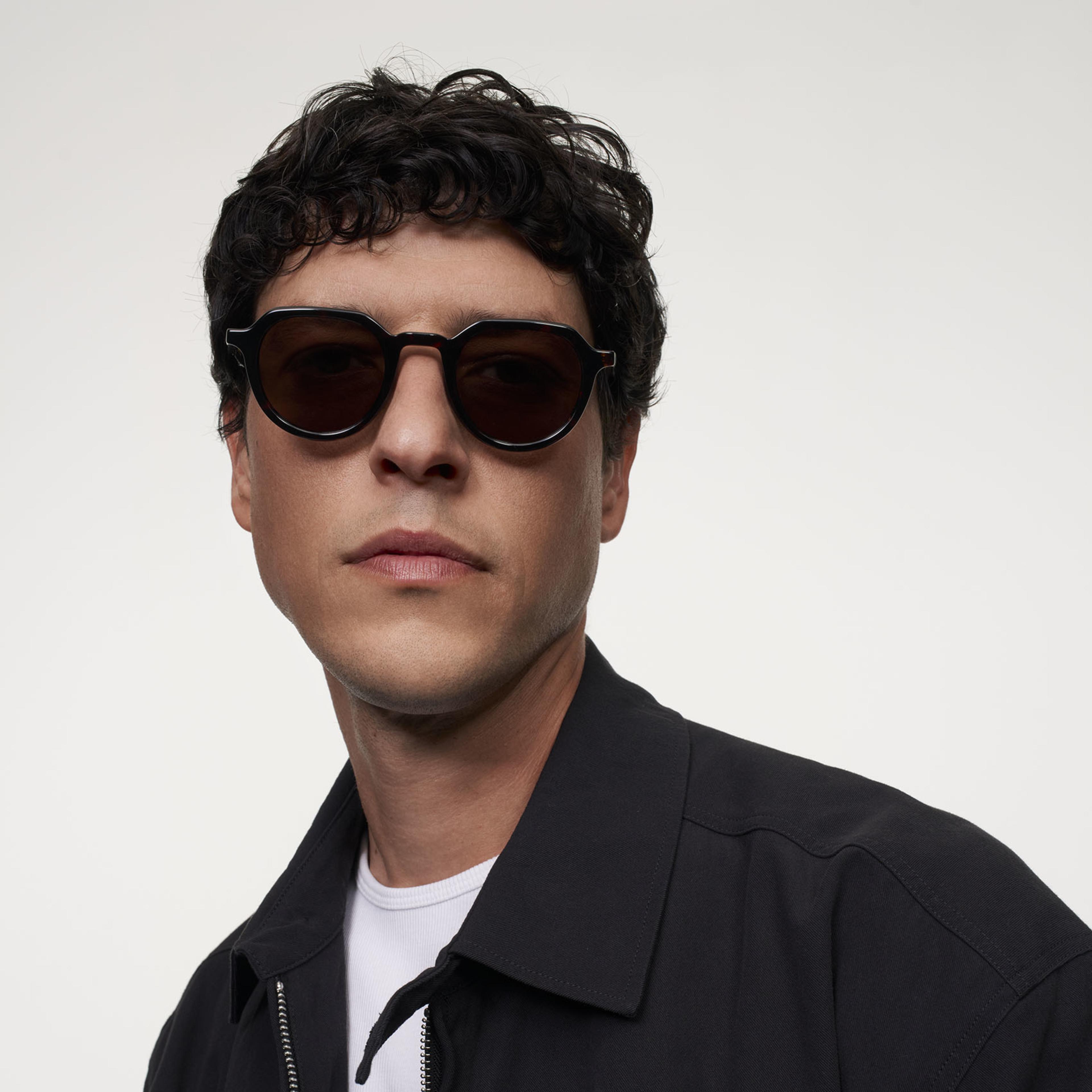 Ace & Tate Sunglasses | Round Acetate in tortoise
