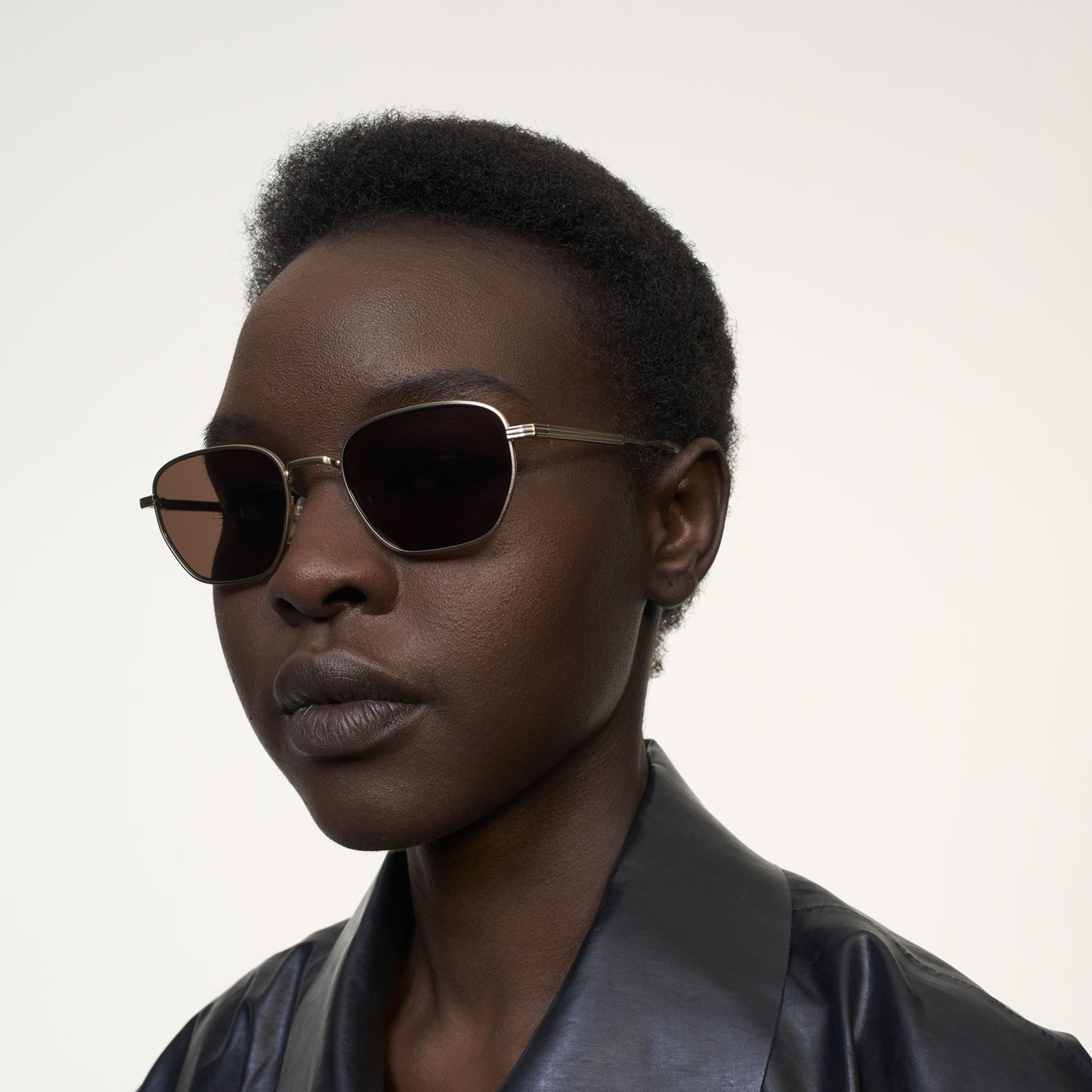 Ace & Tate Sunglasses | Hexagonal Metal in Gold