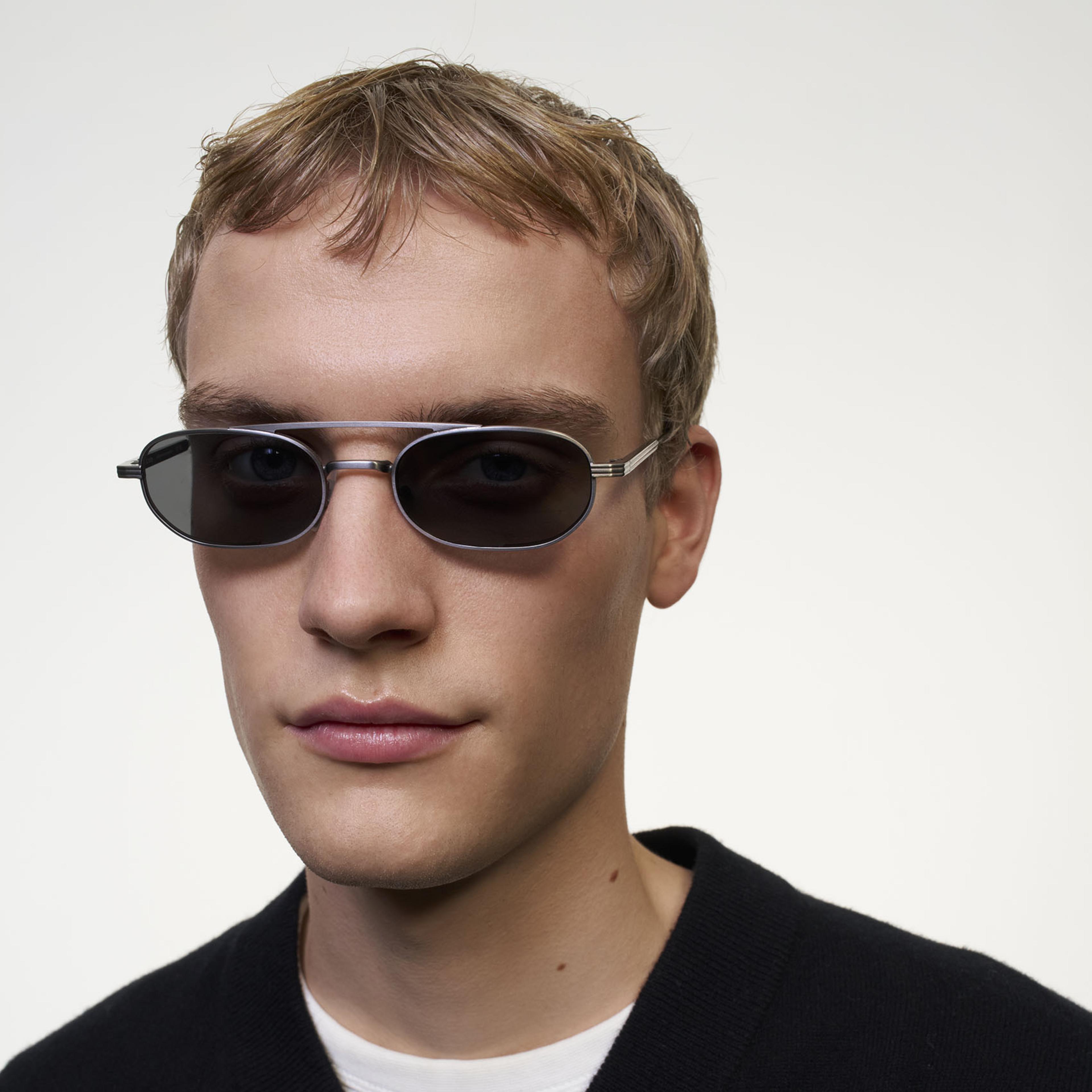 Ace & Tate Sunglasses | Oval Metal in Grey