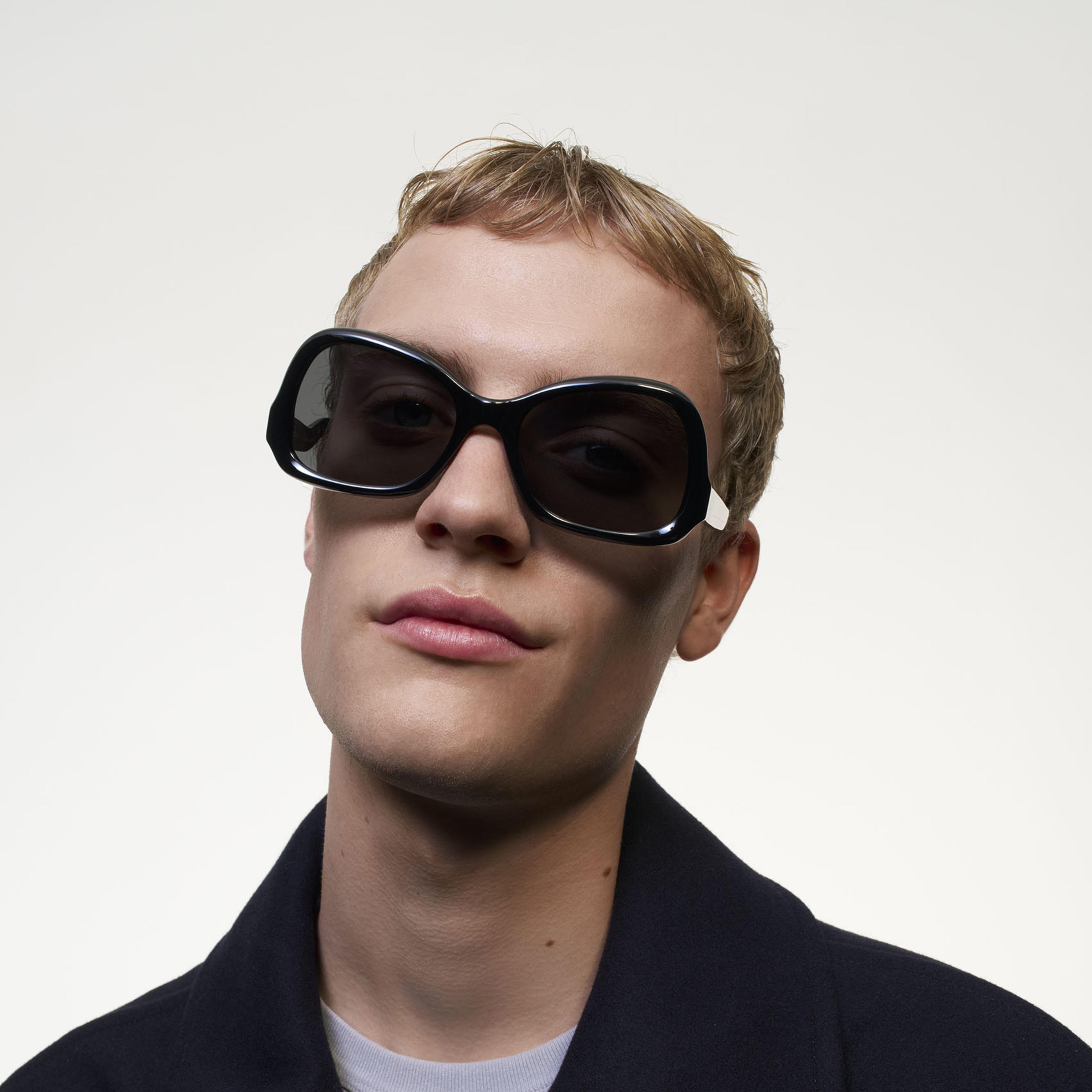Ace & Tate Sunglasses | Hexagonal Acetate in Black