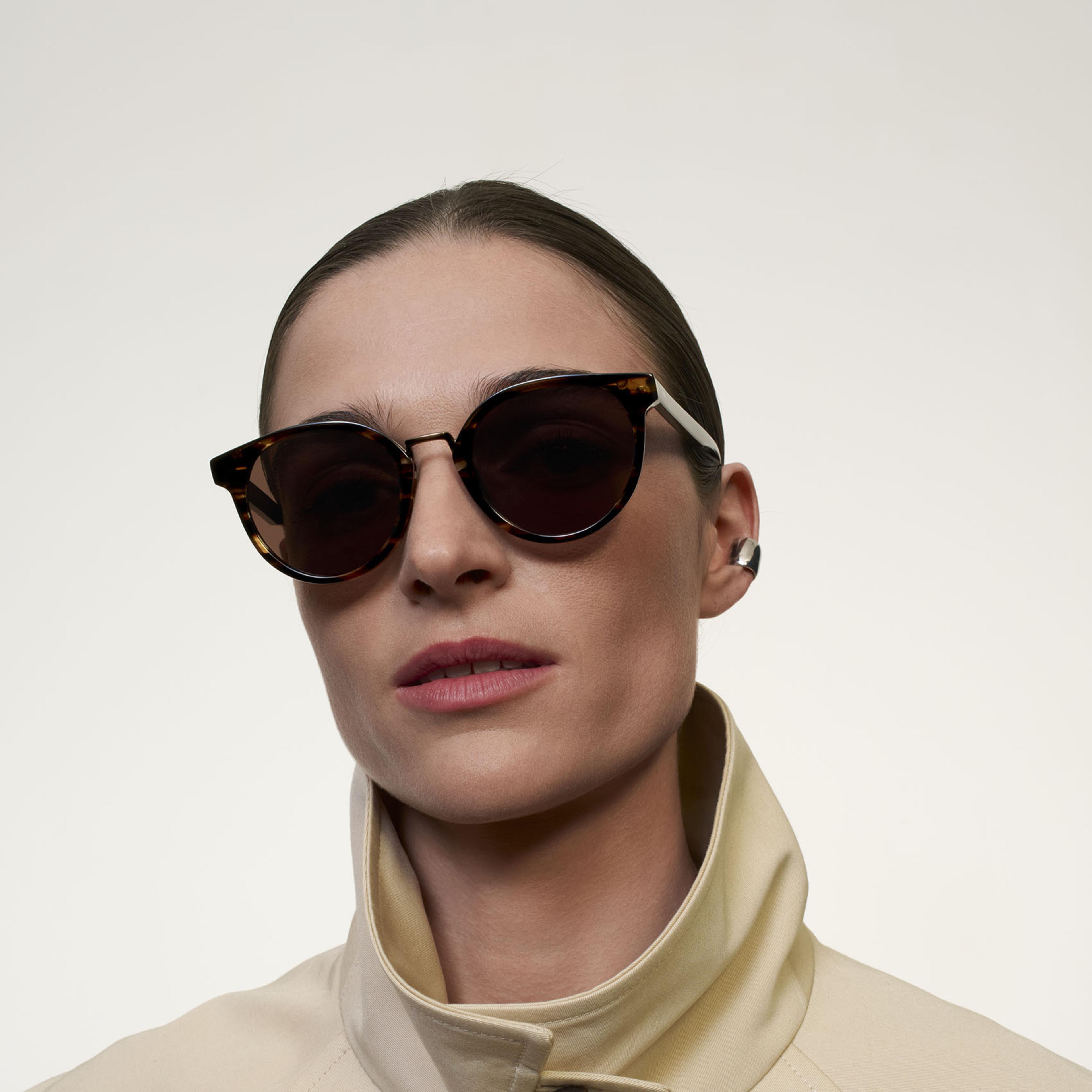 Ace & Tate Sonnenbrillen | Rund Acetat in Braun, Orange