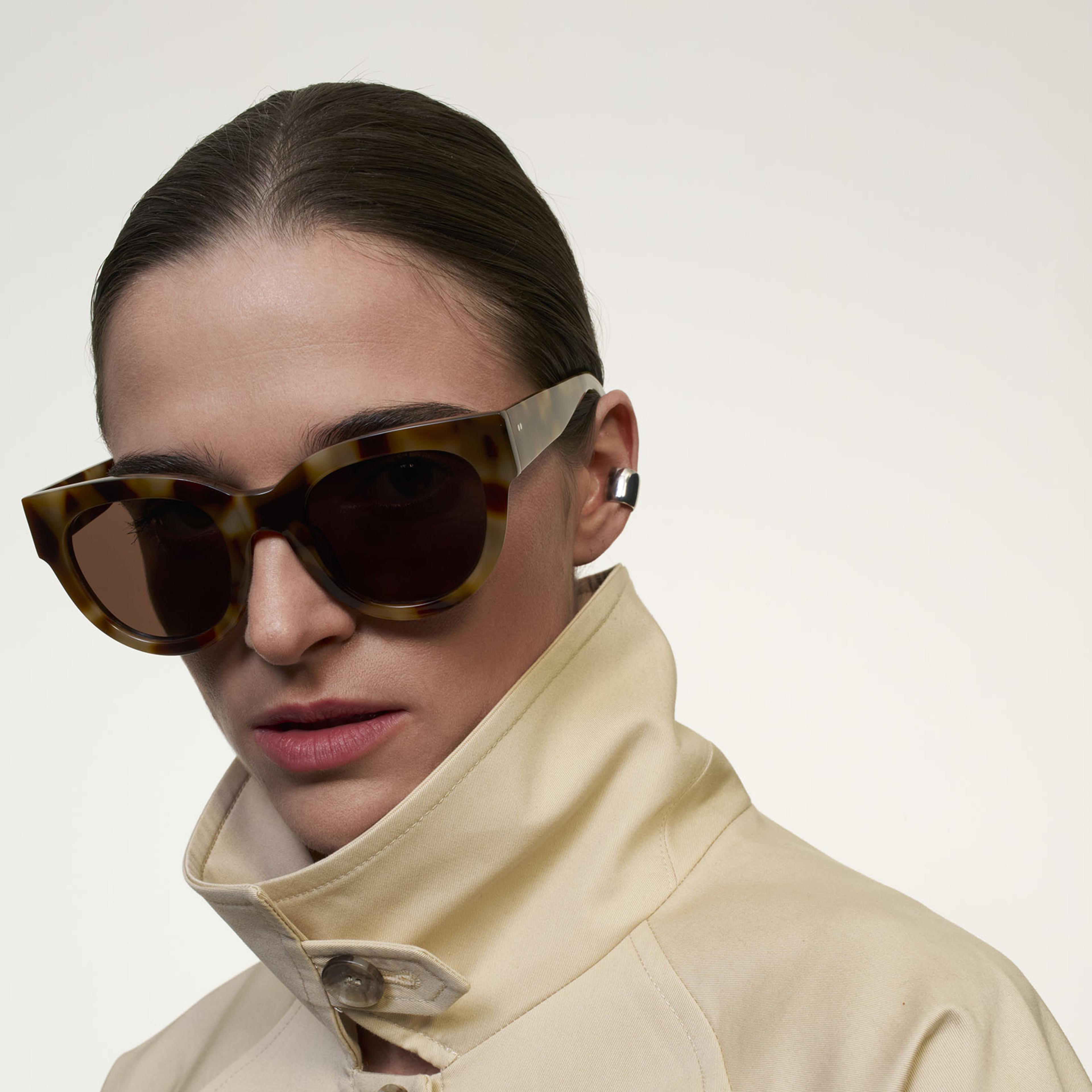 Ace & Tate Solaires | Ronde Acétate in Marron, Jaune