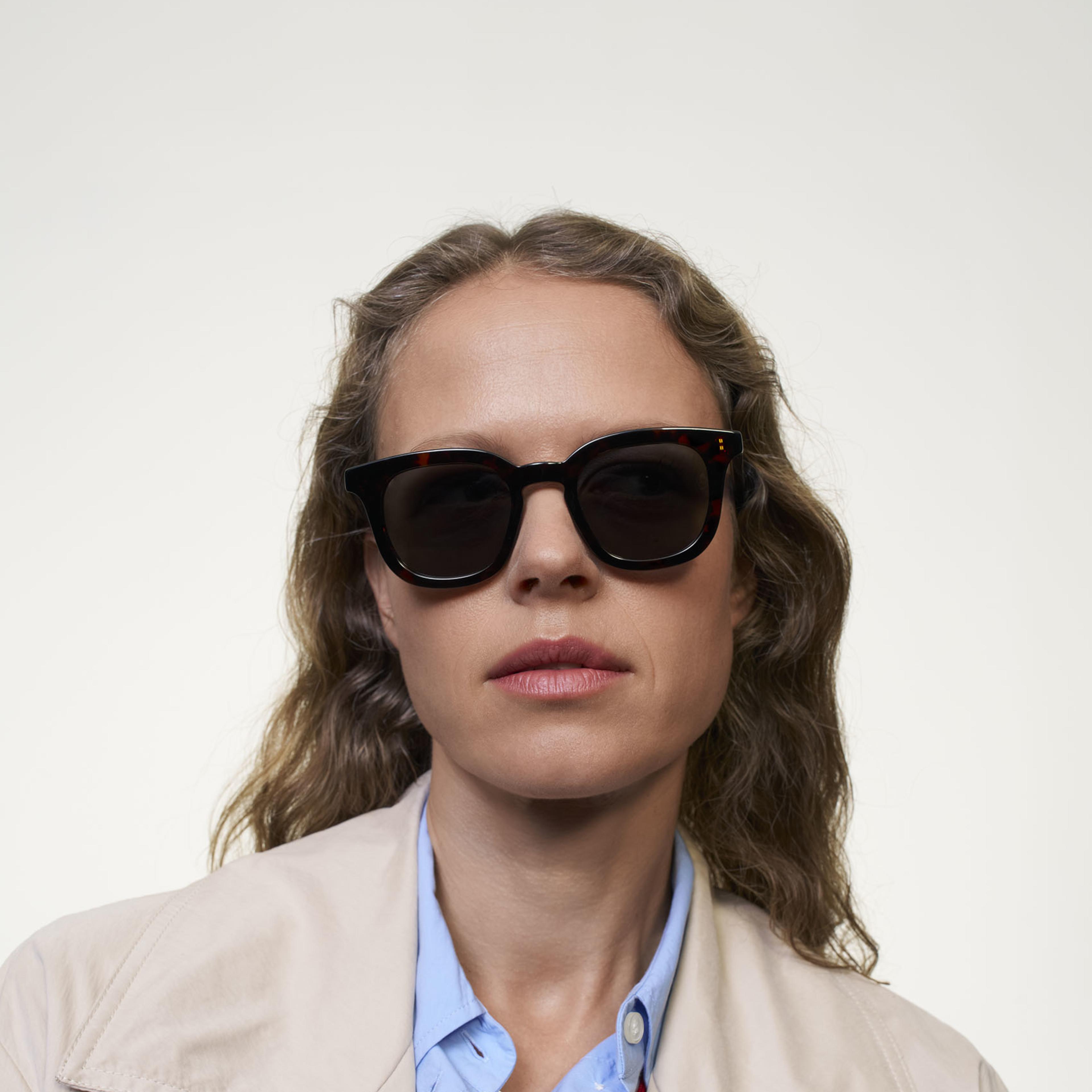 Ace & Tate Sunglasses | Square Acetate in tortoise