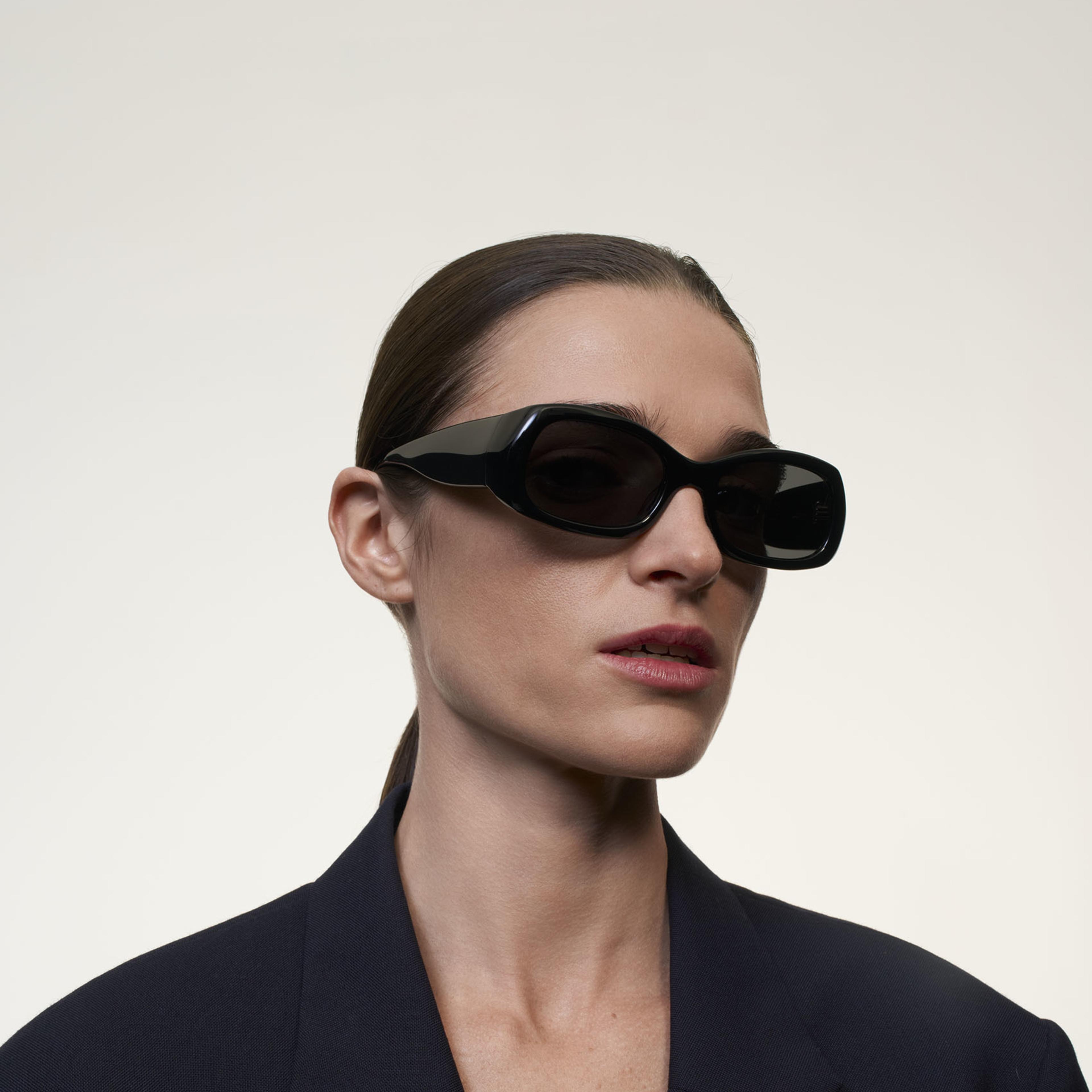 Ace & Tate Sunglasses | Oval Acetate in Black