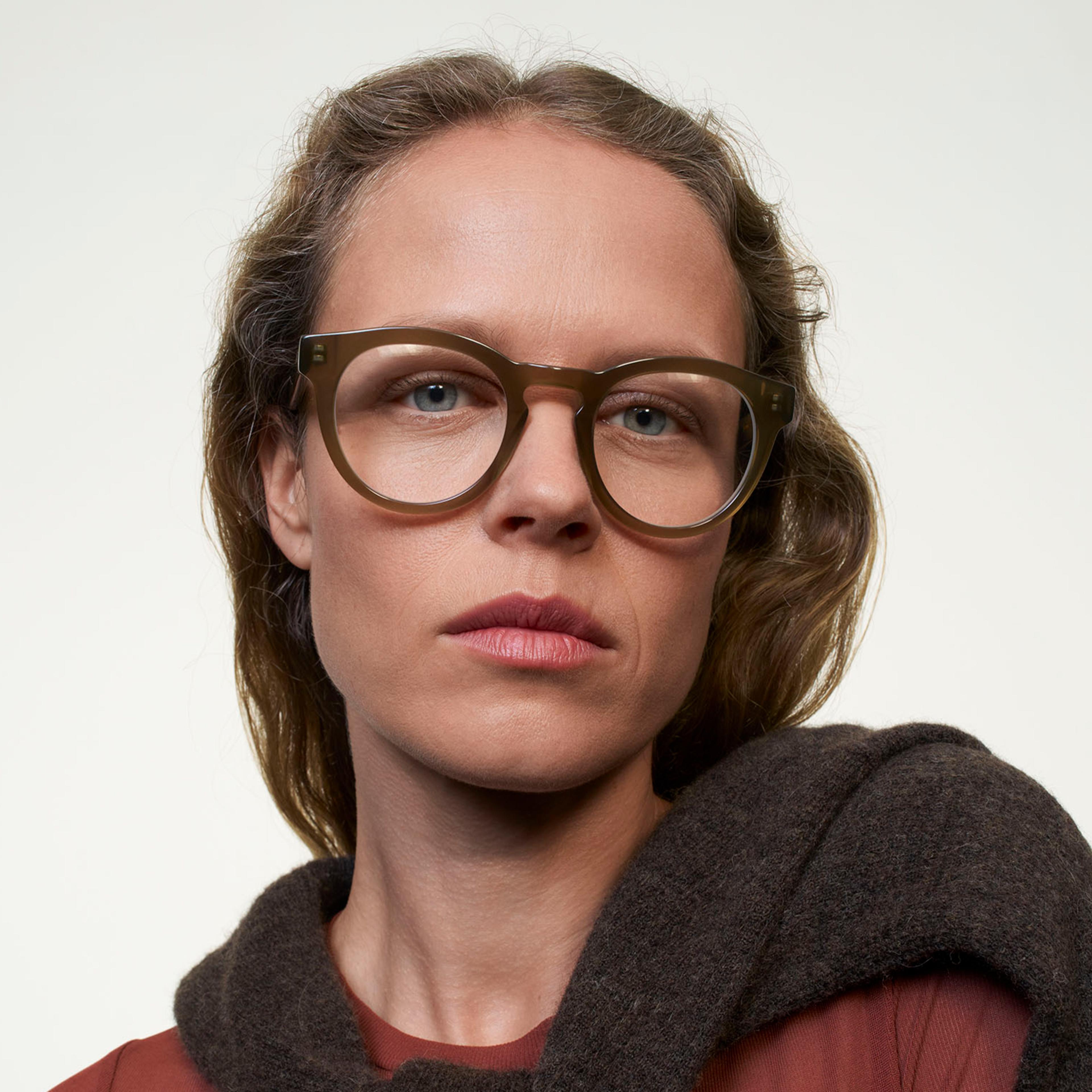 Ace & Tate Byron in Jurassic Ace & Tate Glasses | Round Renew bio acetate in Green