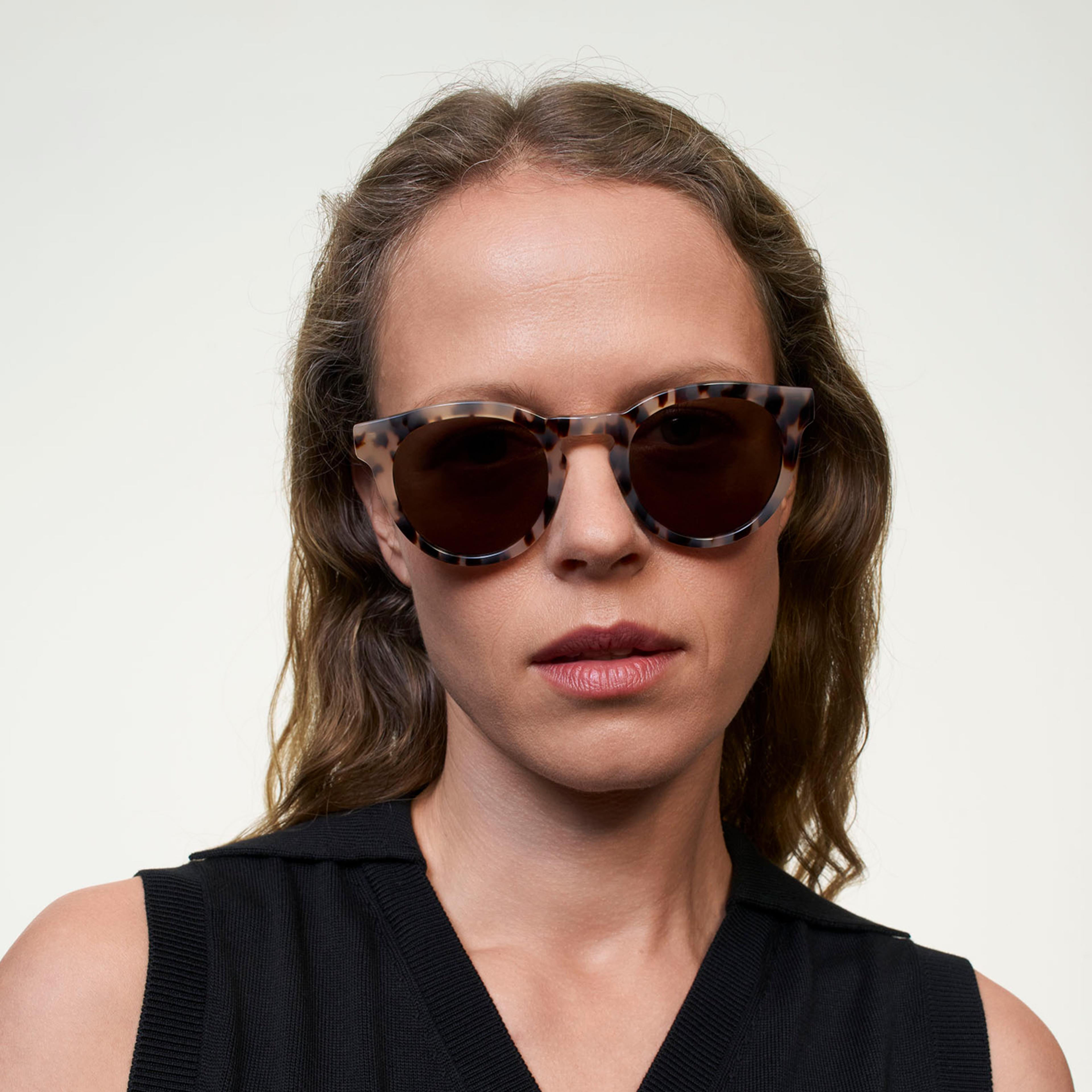 Ace & Tate Sunglasses | Round Acetate in Beige