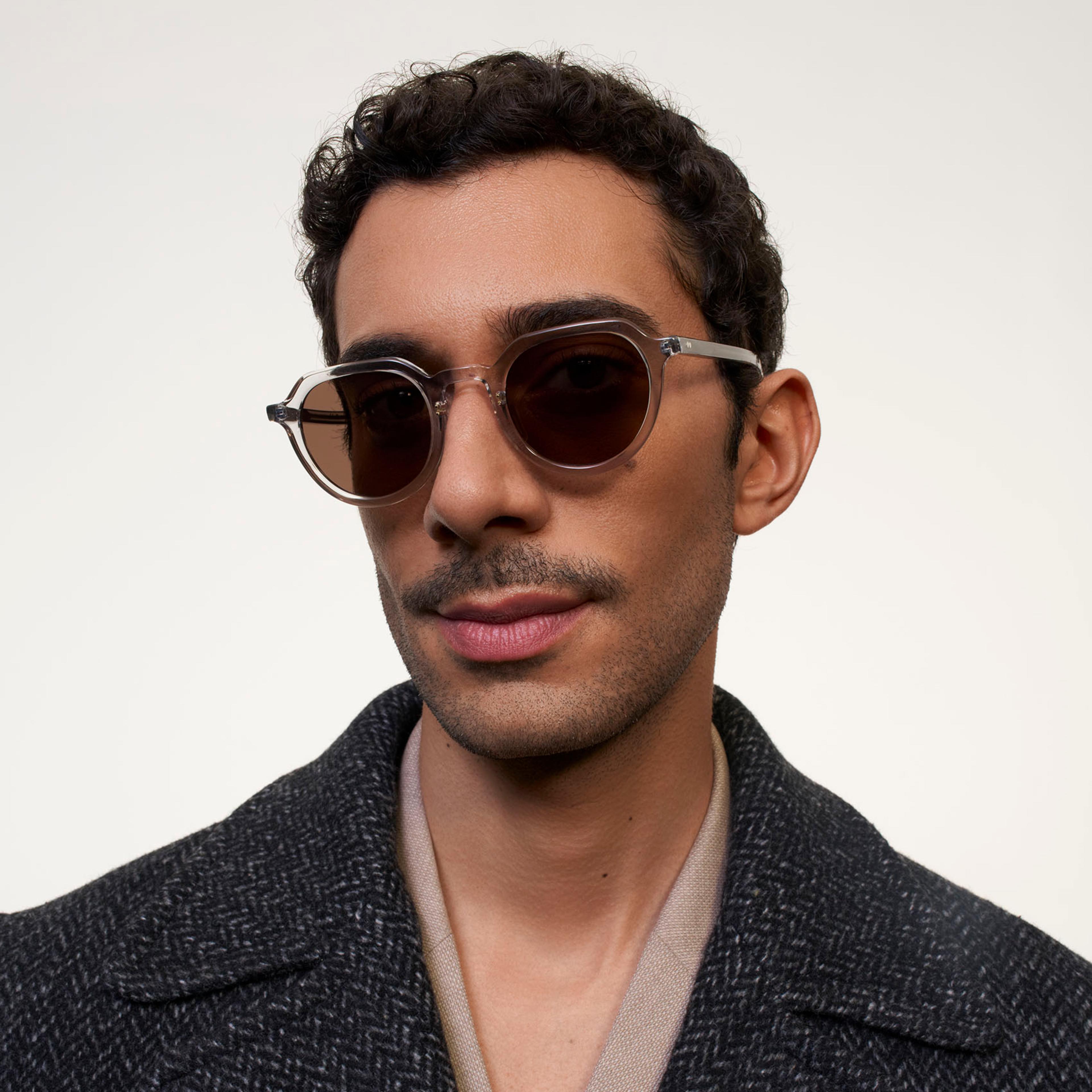 Ace & Tate Chris in Smoke Ace & Tate Sunglasses | Round Acetate in Clear, Grey