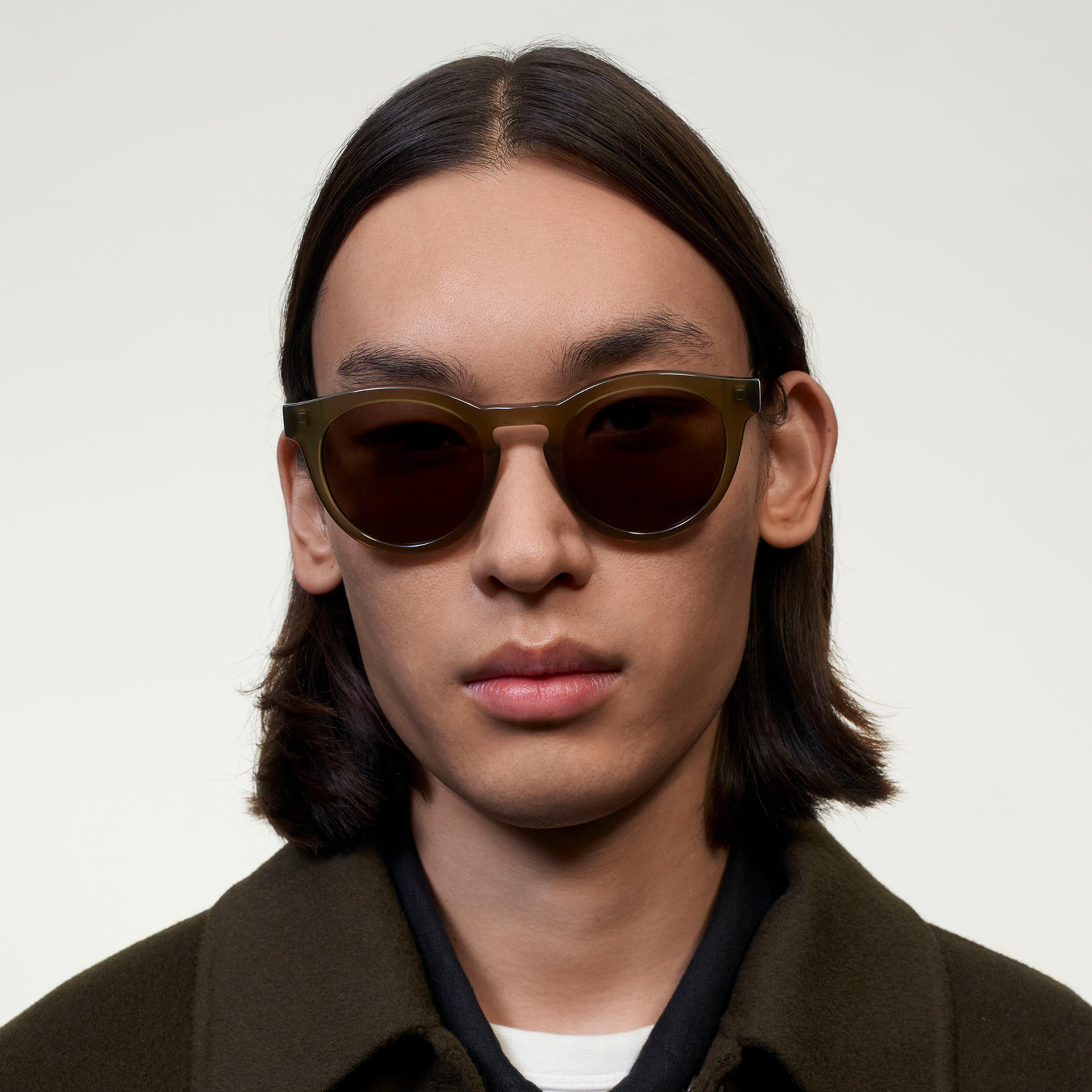 Ace & Tate Sunglasses | Round Renew bio acetate in Green