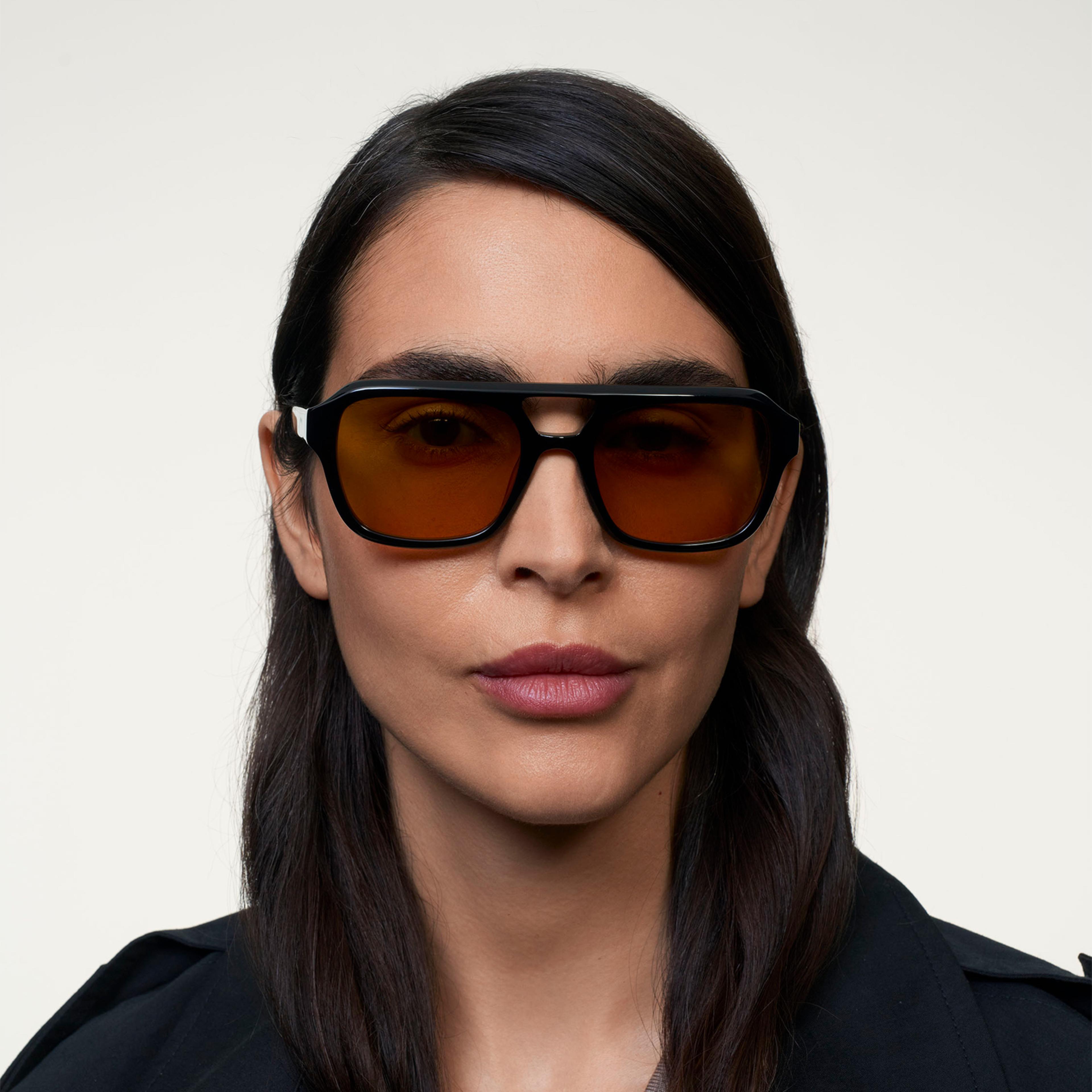 Ace & Tate Sonnenbrillen | Quadratisch Acetat in Schwarz