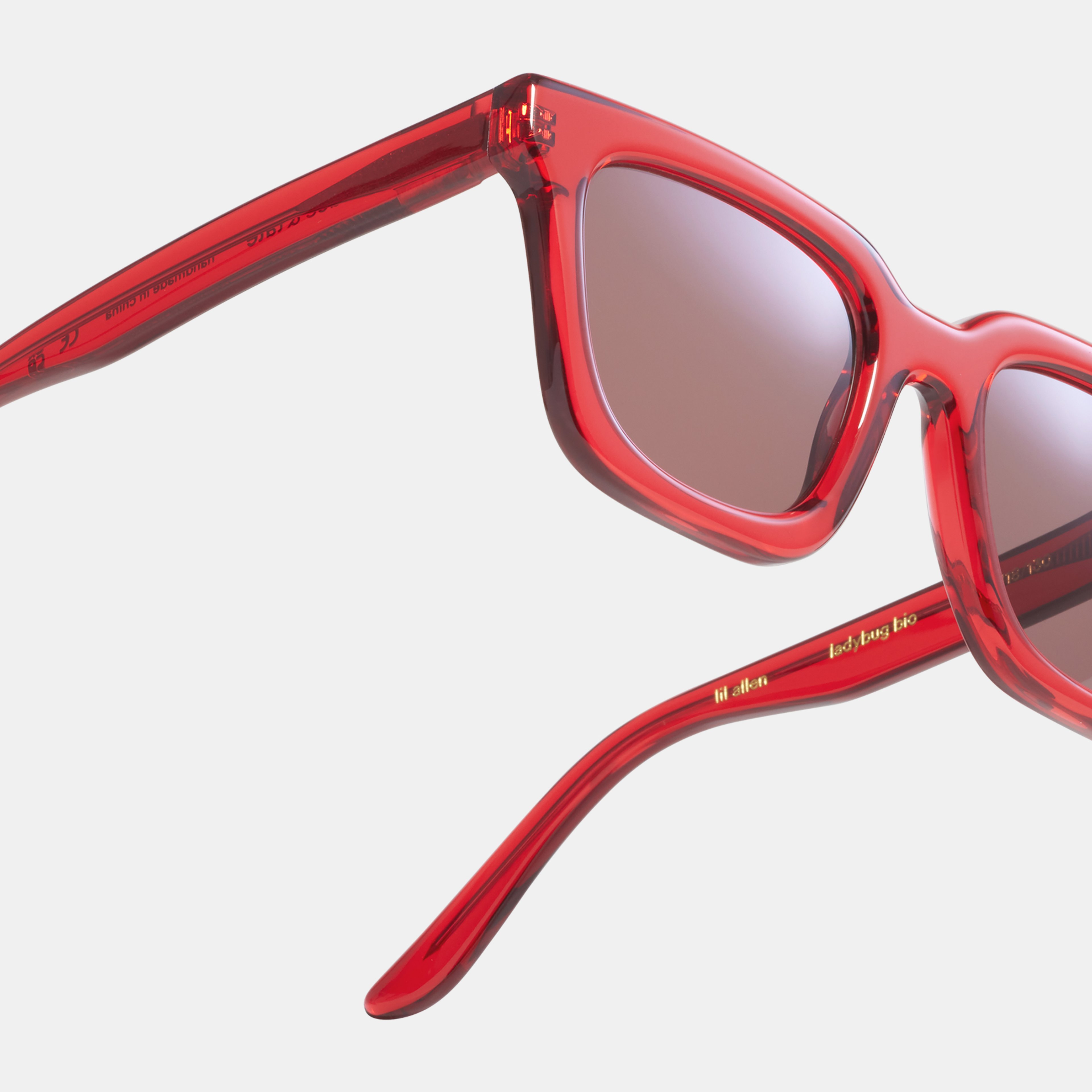 Ace & Tate Solaires | carrée Renew bio-acétate in Rouge