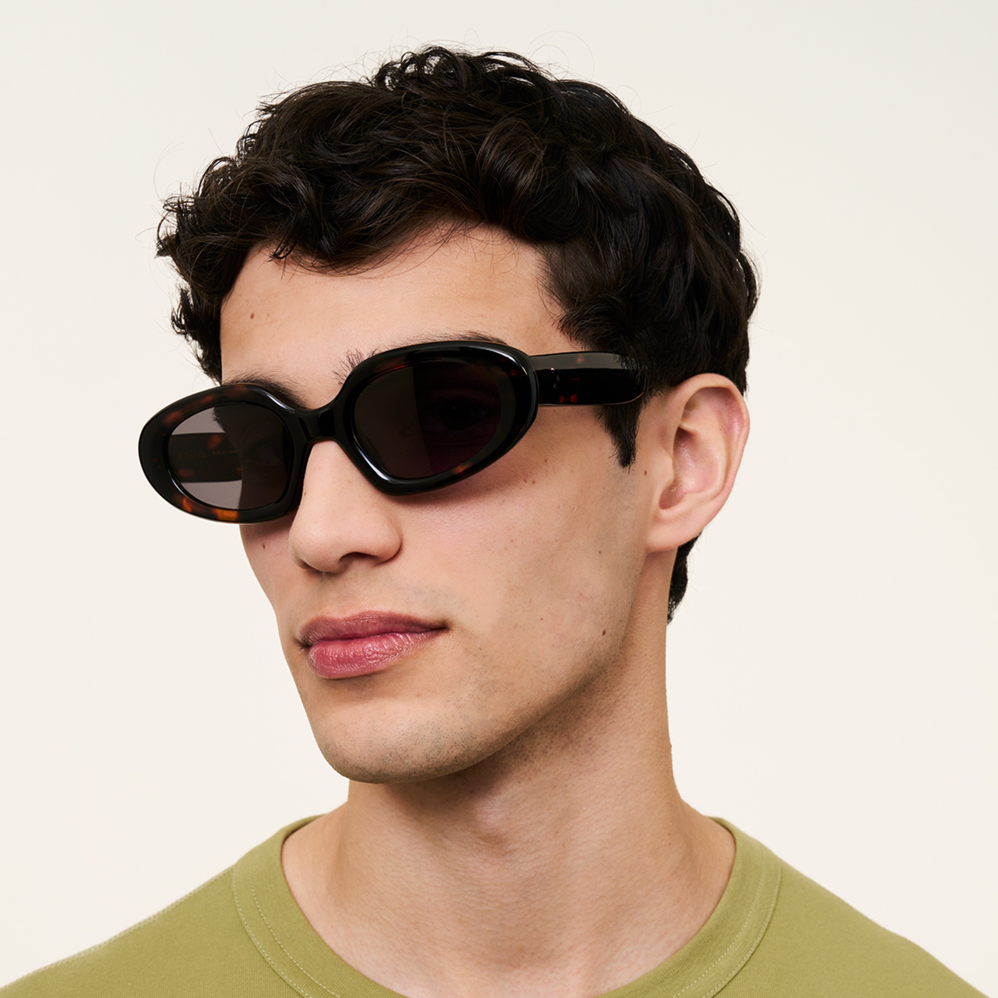 Ace & Tate Solaires | oval Renew bio-acétate in Marron