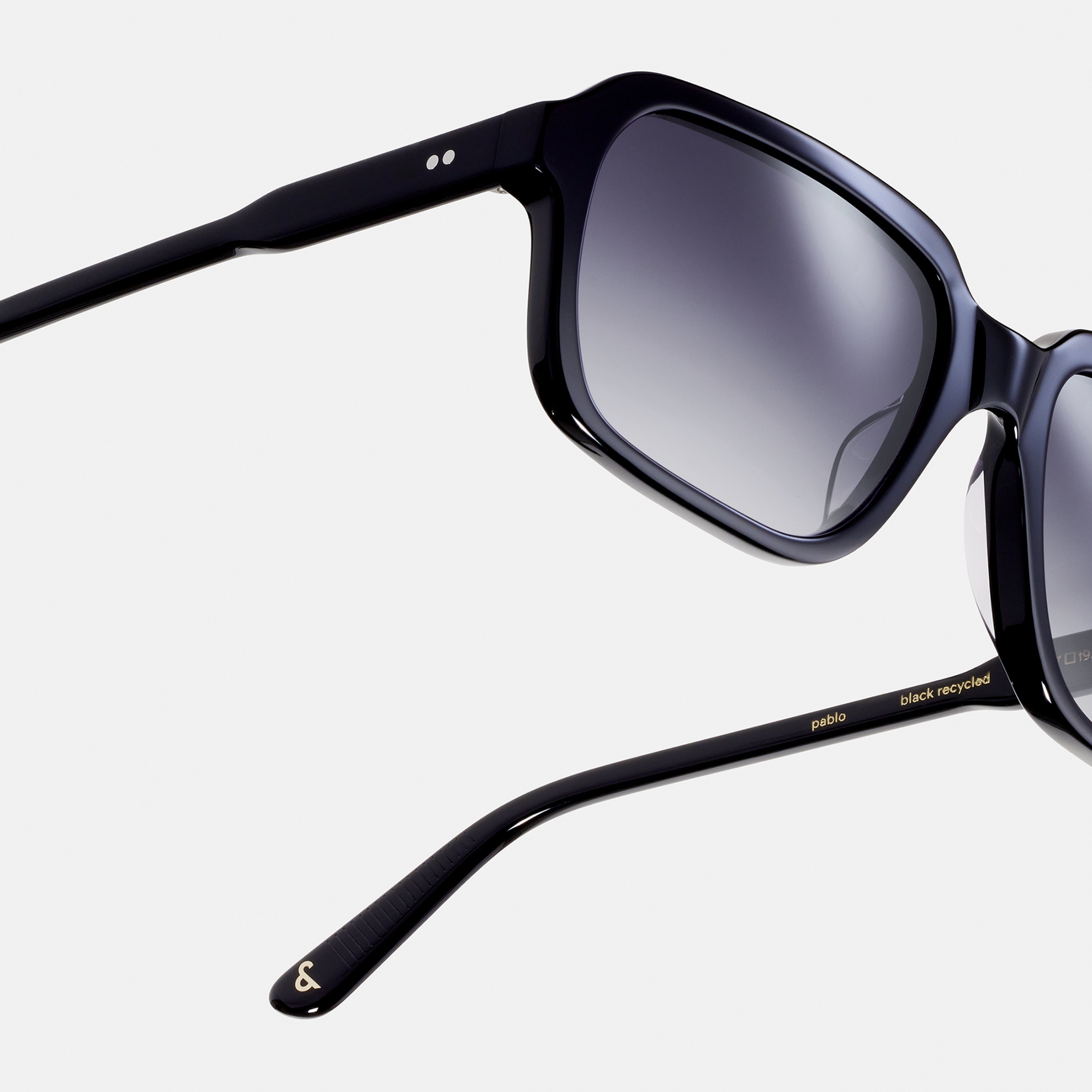 Ace & Tate Sonnenbrillen | Quadratisch Acetat in Schwarz