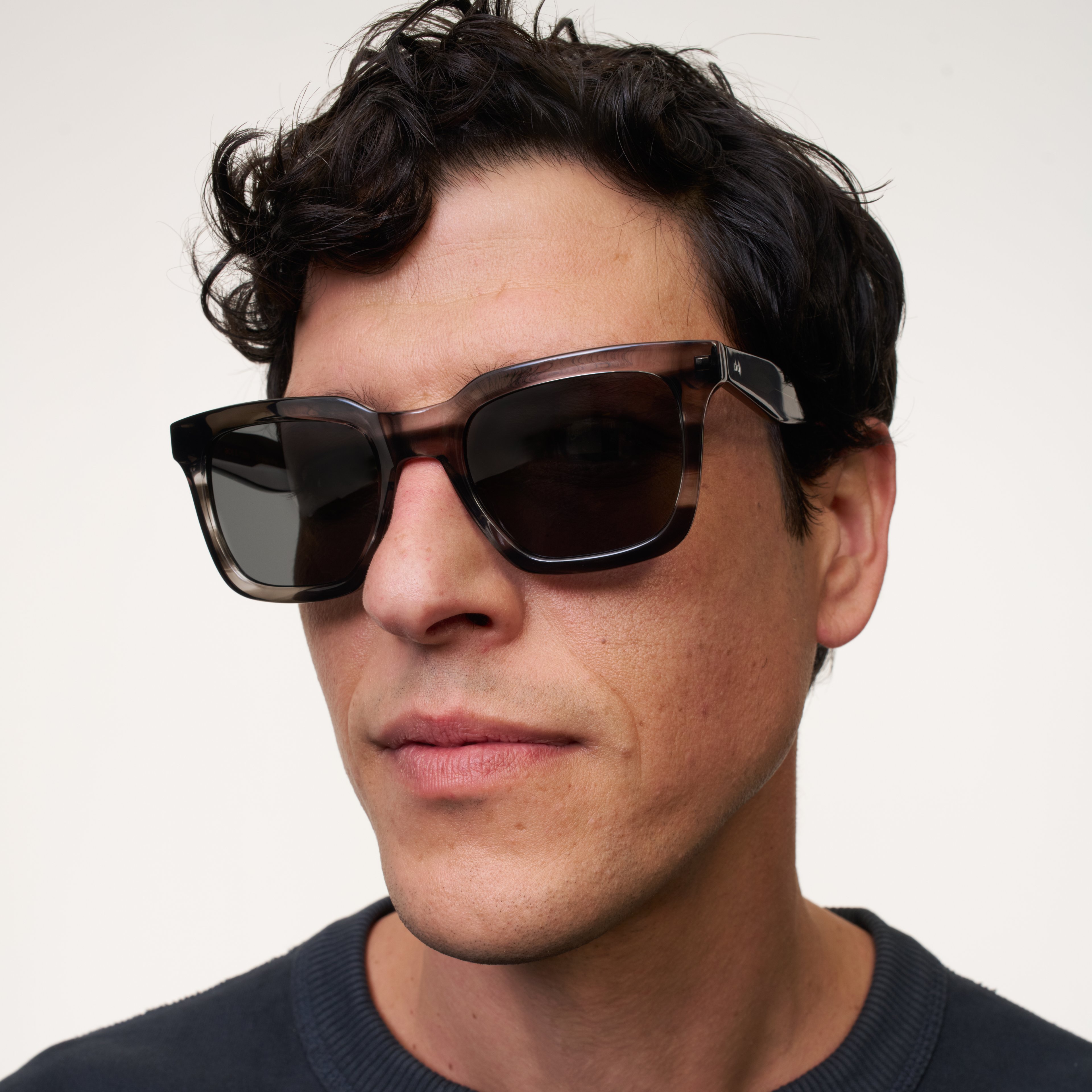 Ace & Tate Solaires | Carrée Acétate in Clair, Gris