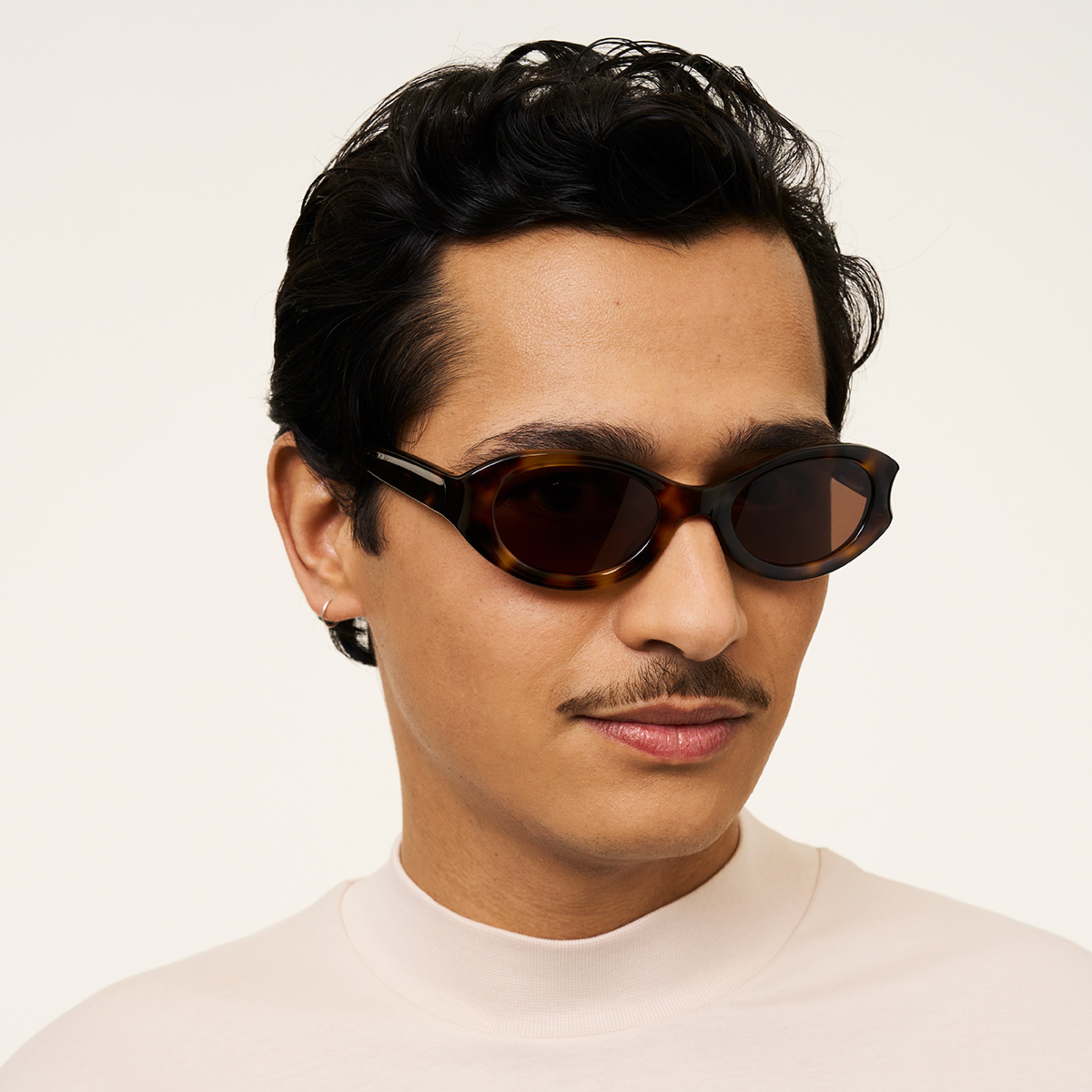 Ace & Tate Sunglasses | Oval Acetate in Black, Brown