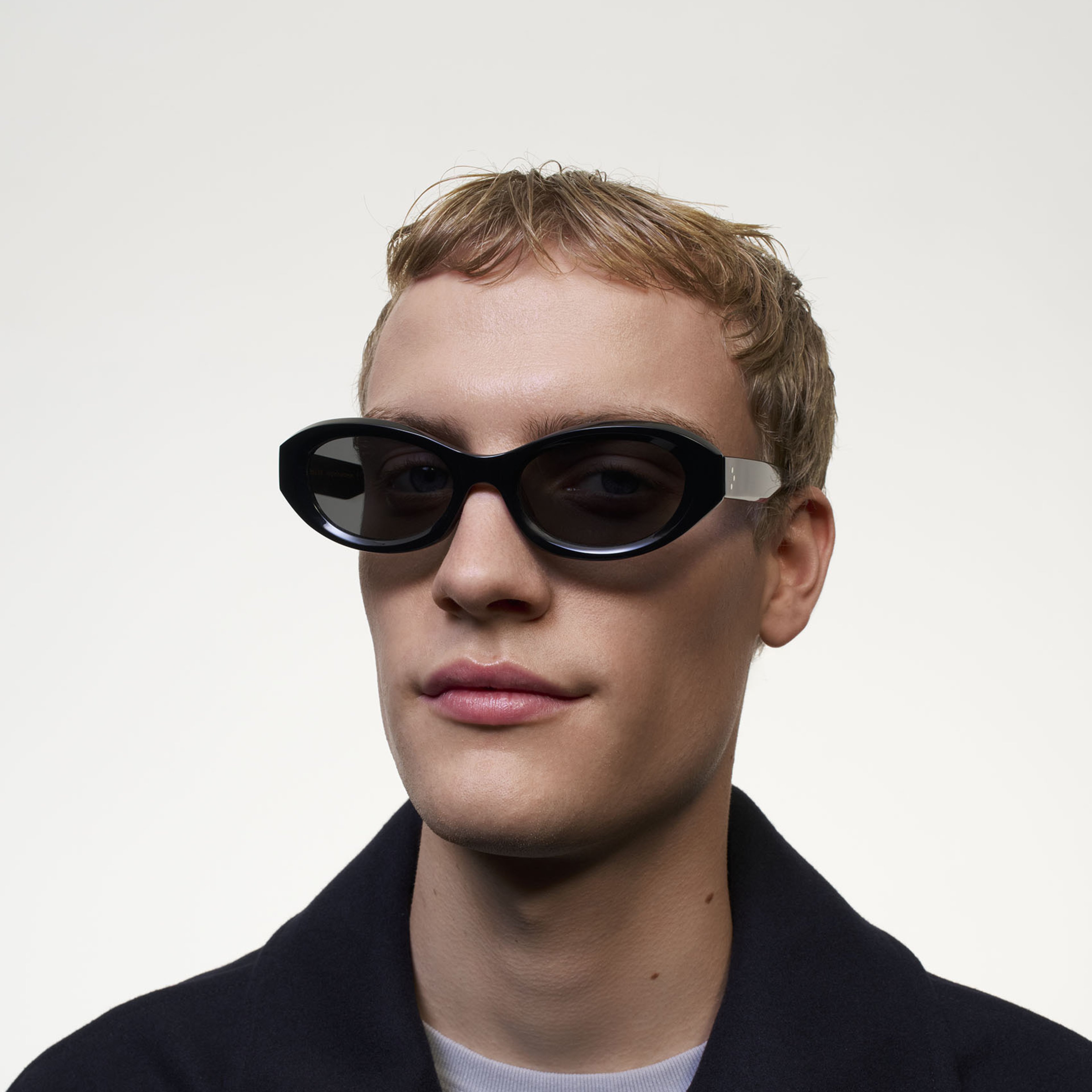Ace & Tate Sunglasses | Oval Acetate in Black
