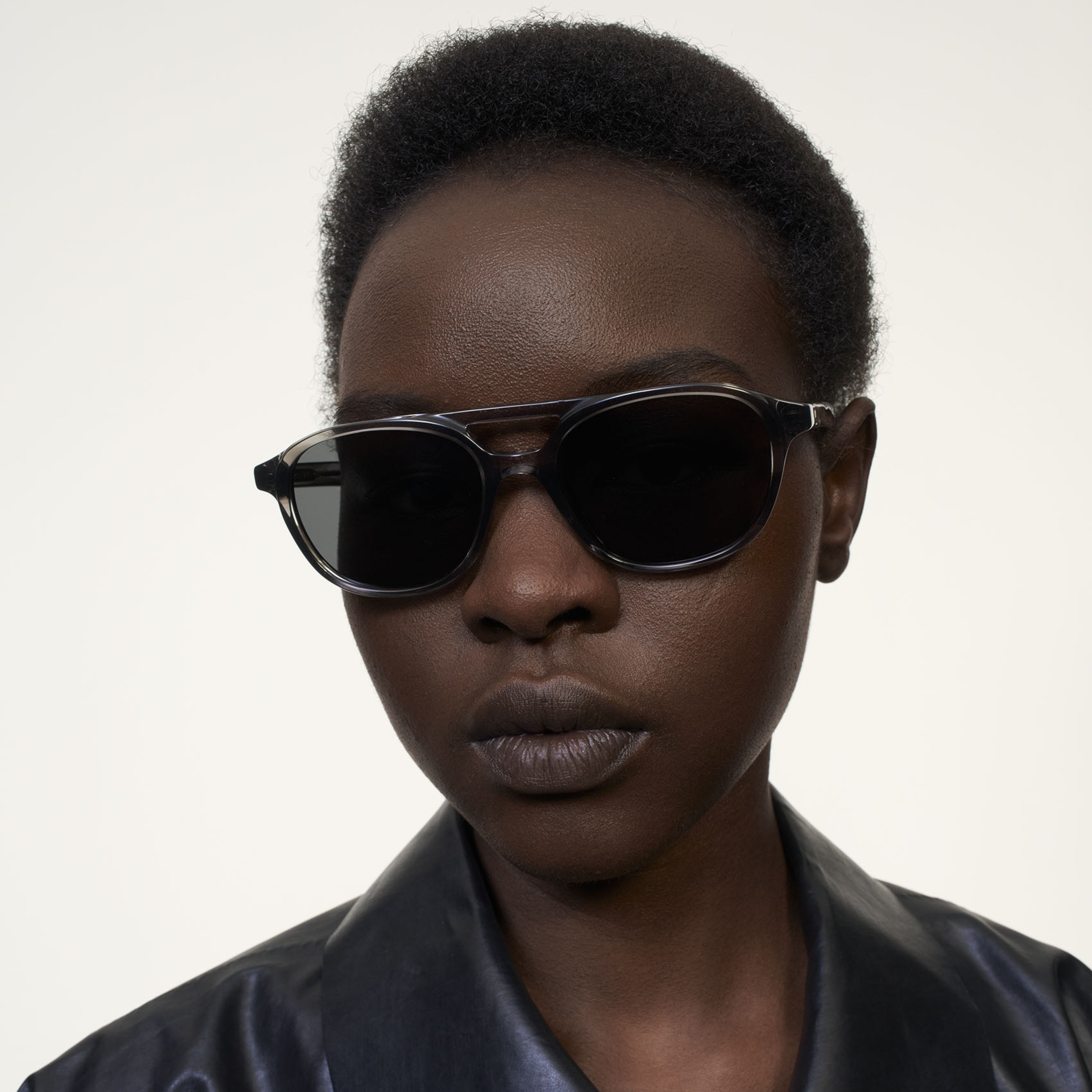 Ace & Tate Sonnenbrillen | Rund Acetat in Transparent, Grau