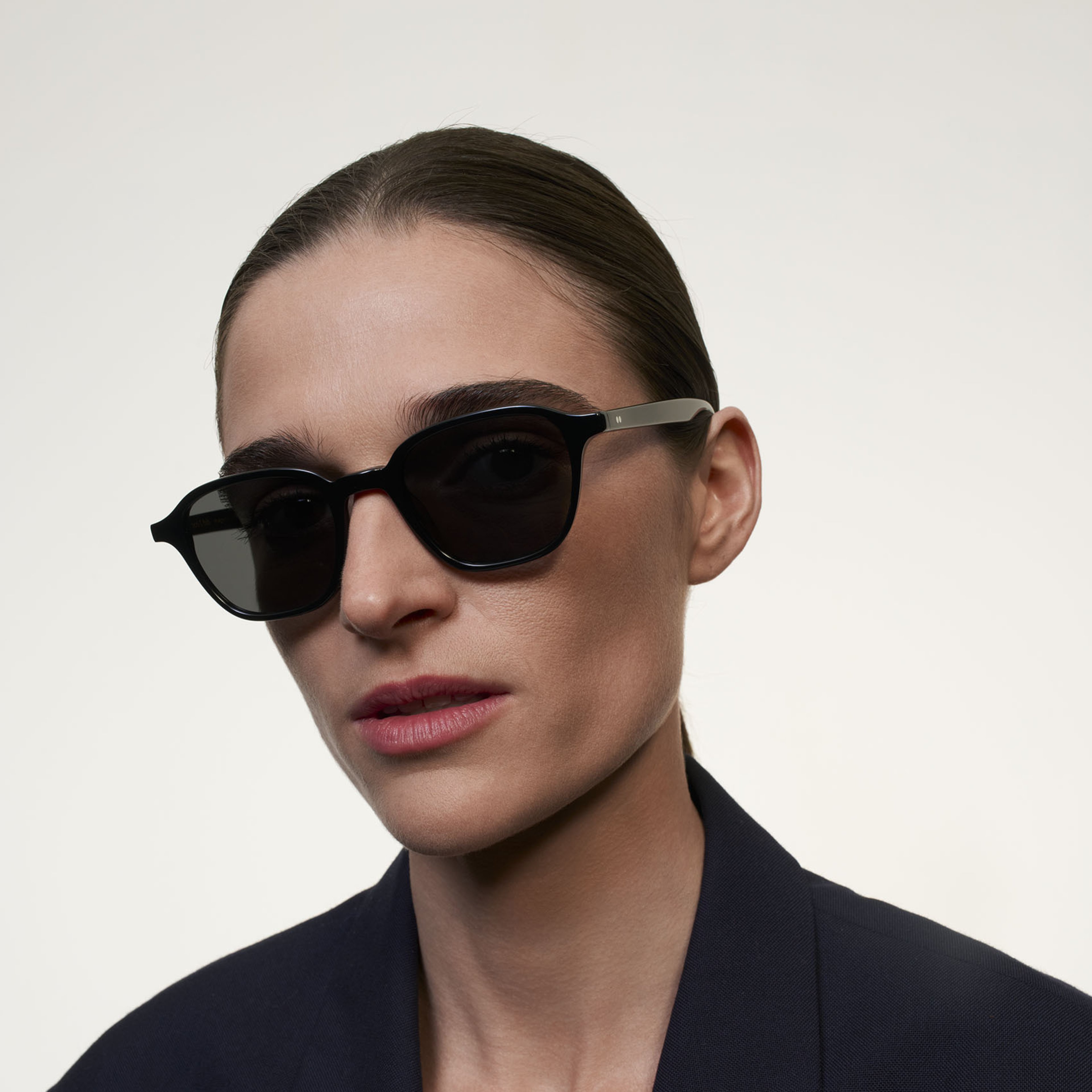 Ace & Tate Sonnenbrillen | Quadratisch Acetat in Schwarz