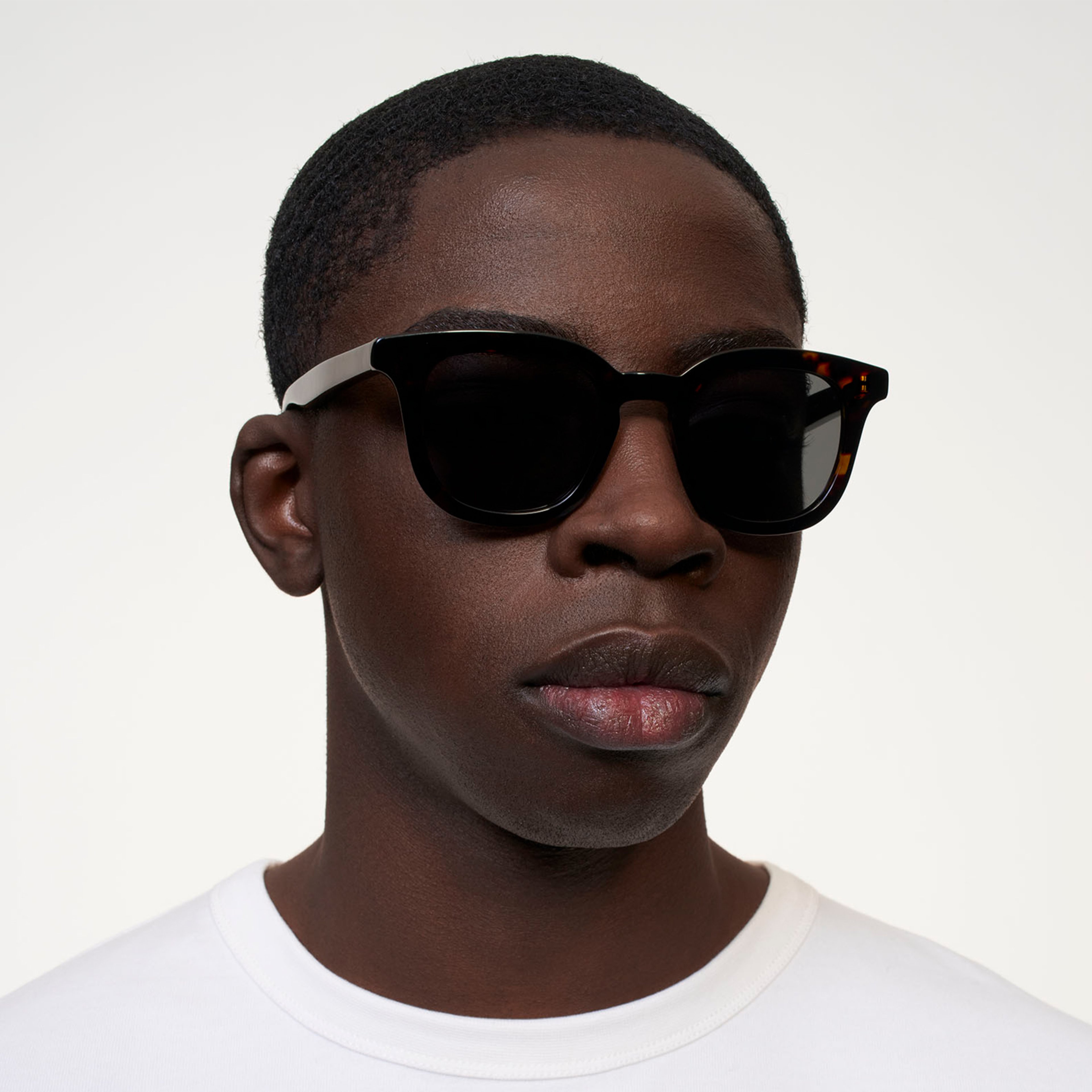 Ace & Tate Solaires | Carrée Acétate in tortoise