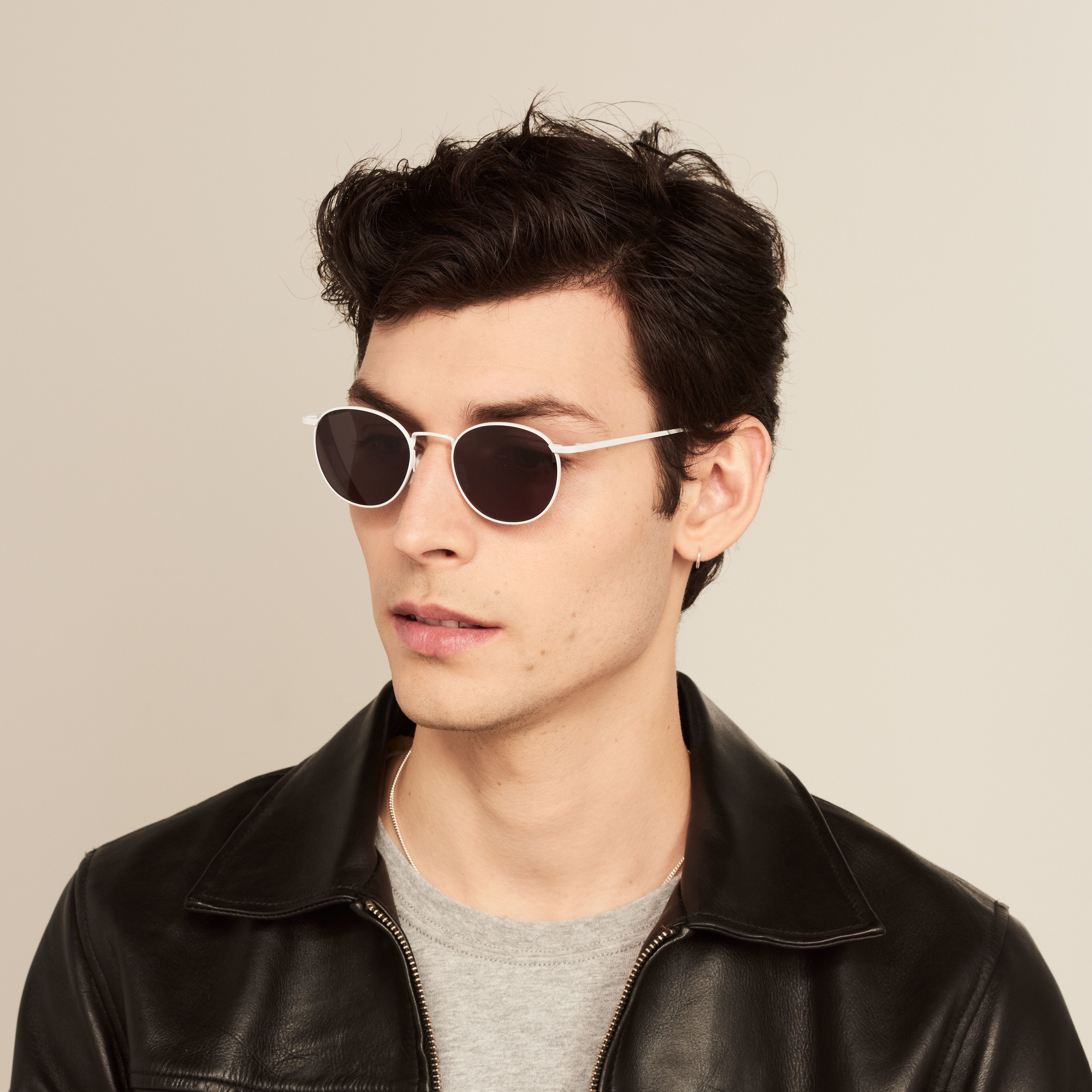 Ace & Tate Sunglasses | round metal in White