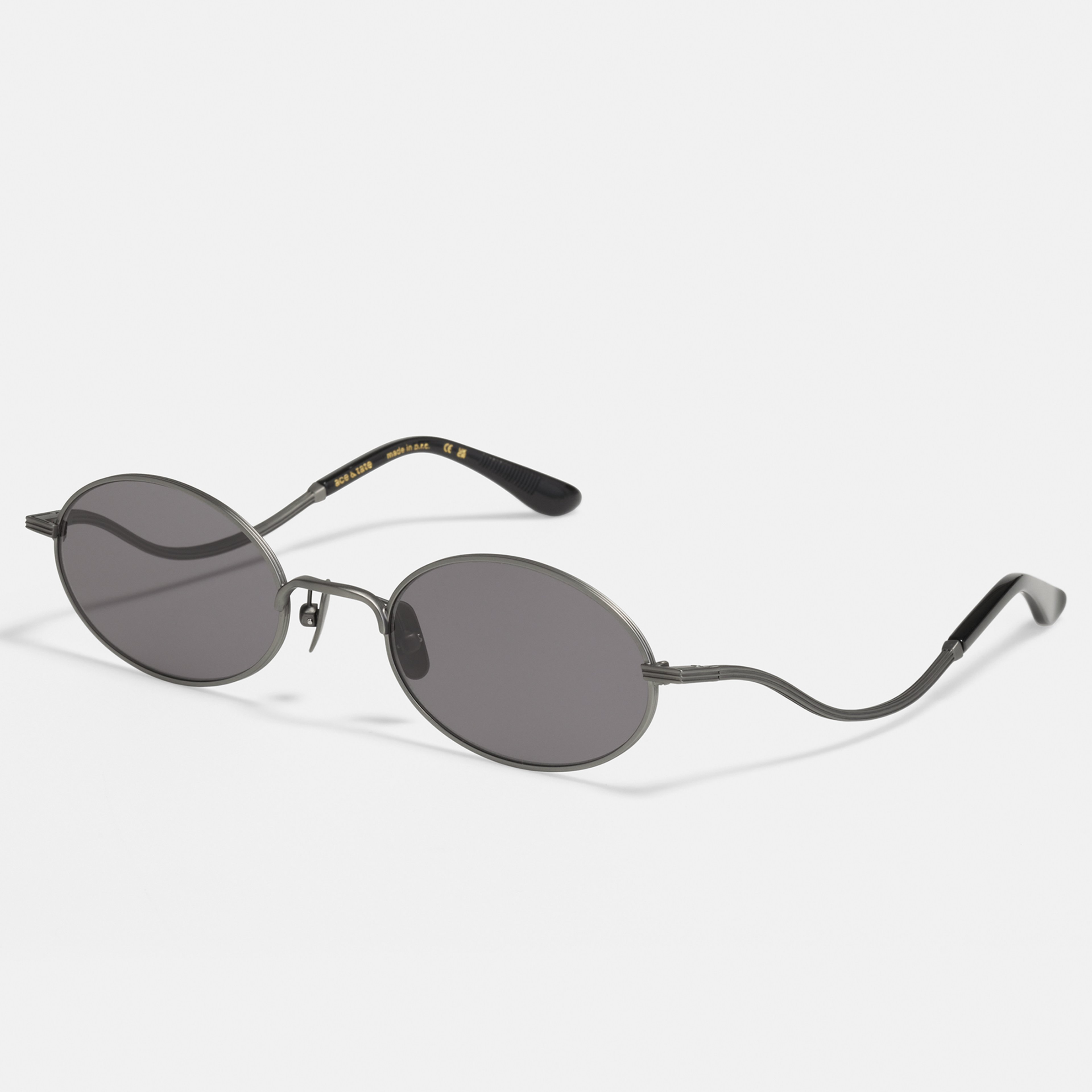 Ace & Tate Sunglasses | oval Metal in Black
