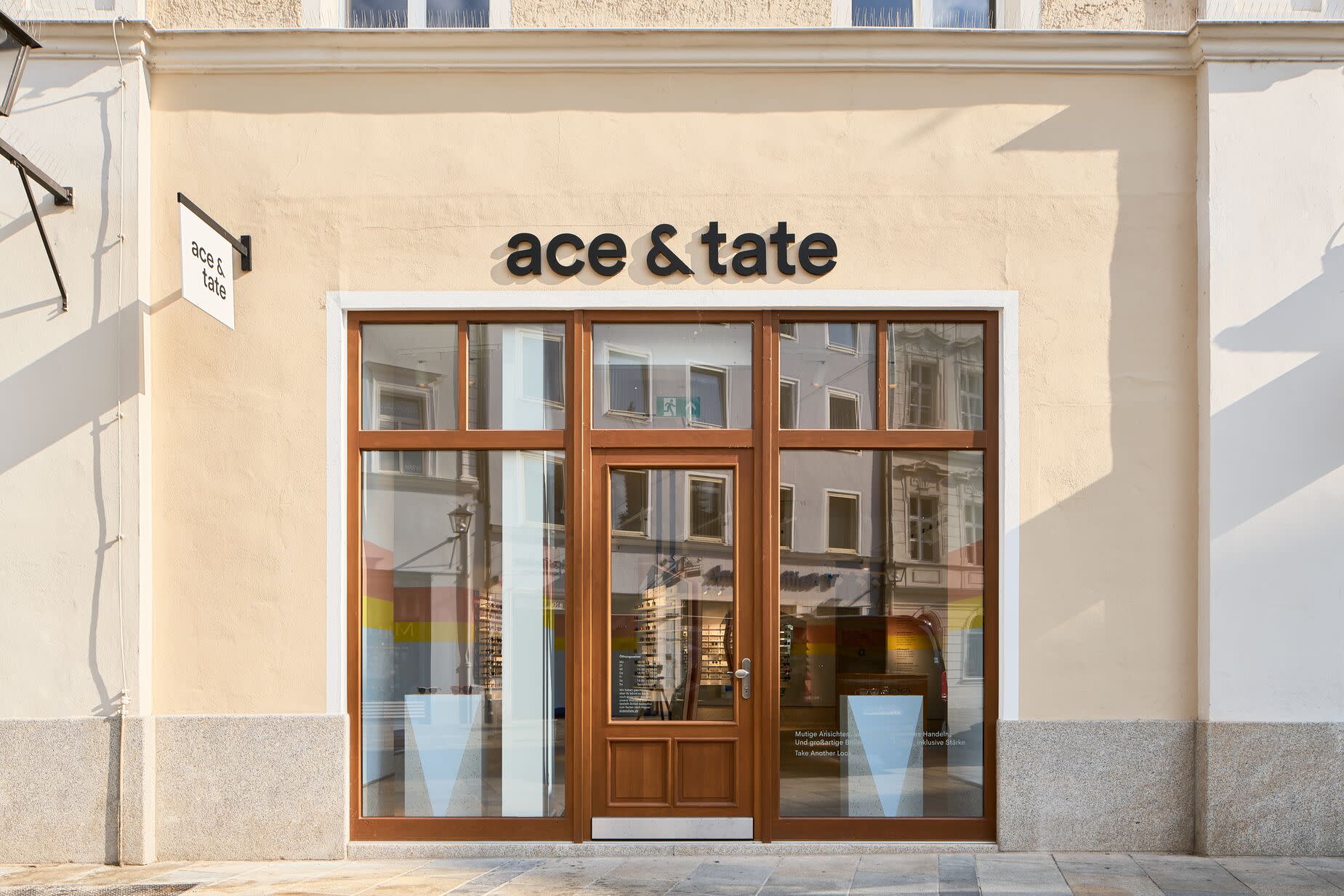 Ace & Tate Neupfarrplatz store exterior