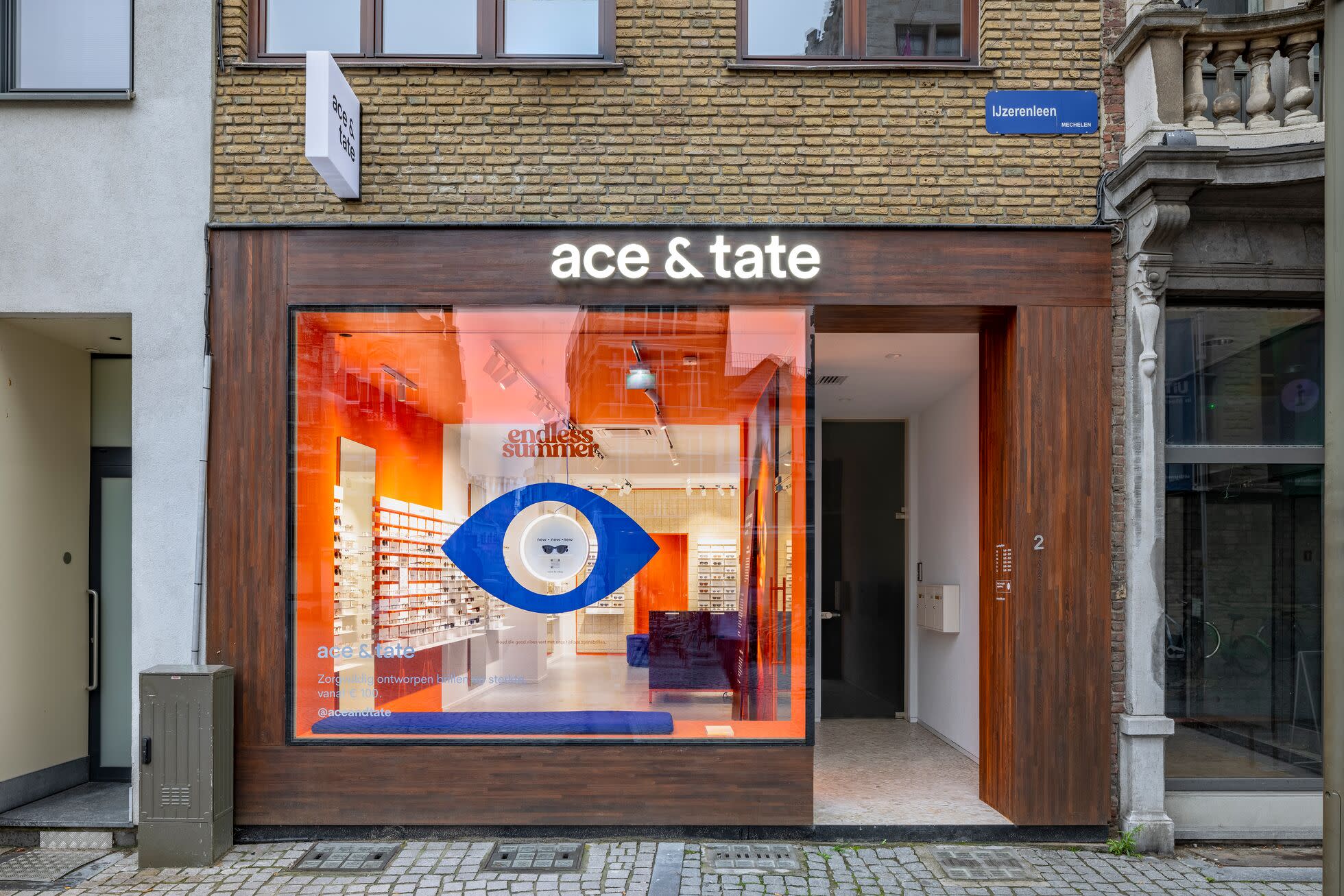 Ace & Tate [[geomodifier]] store exterior