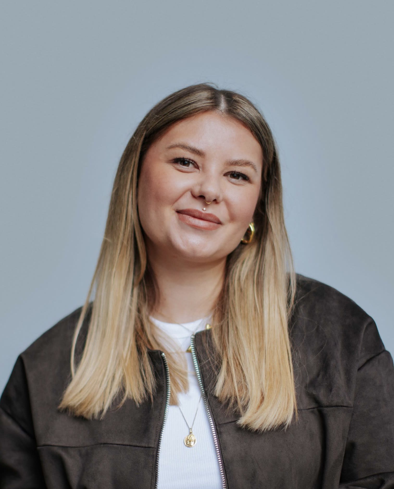 Joanna, Augenoptikermeister